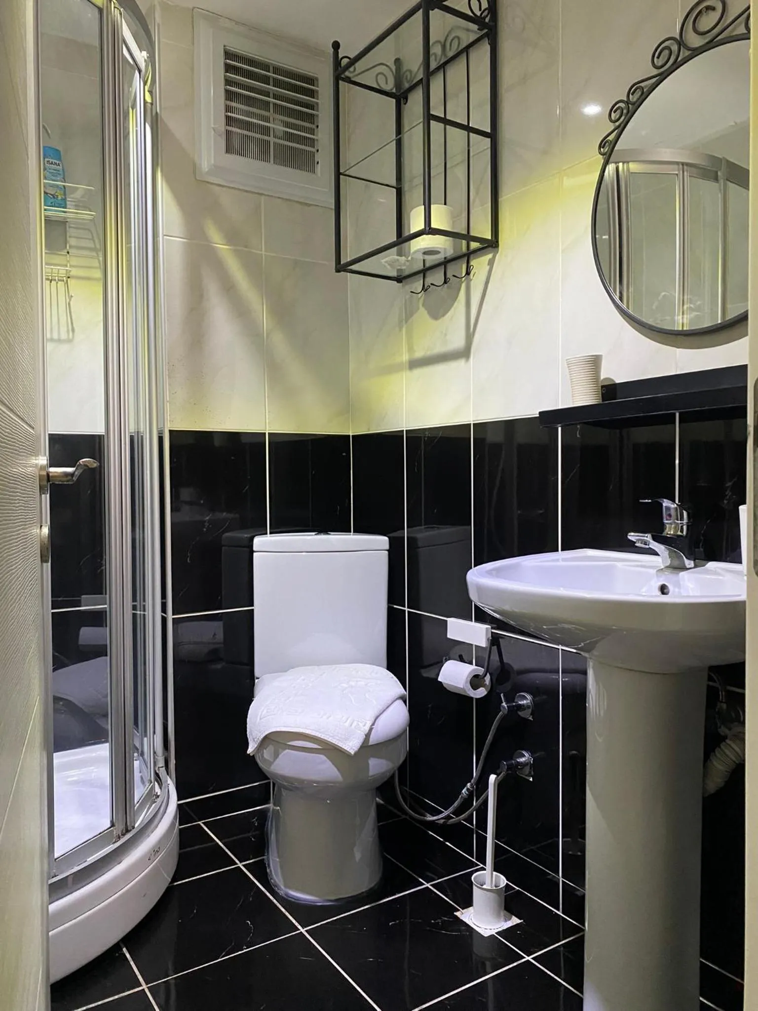 Shower in Istanbul Hub Flats