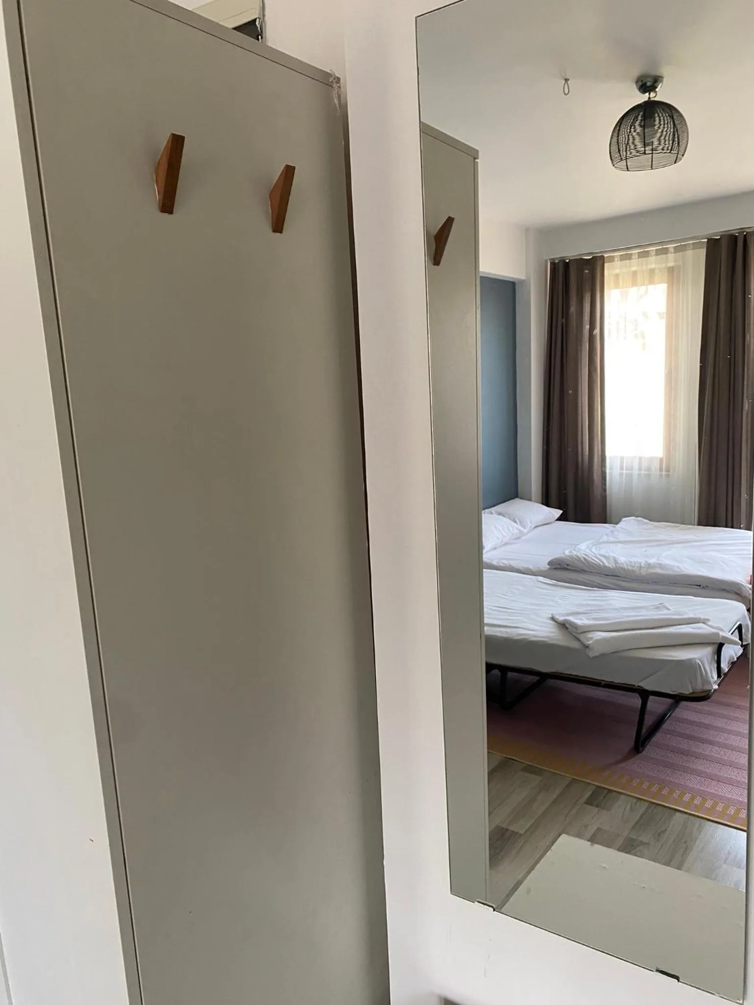 wardrobe, Bed in Istanbul Hub Flats