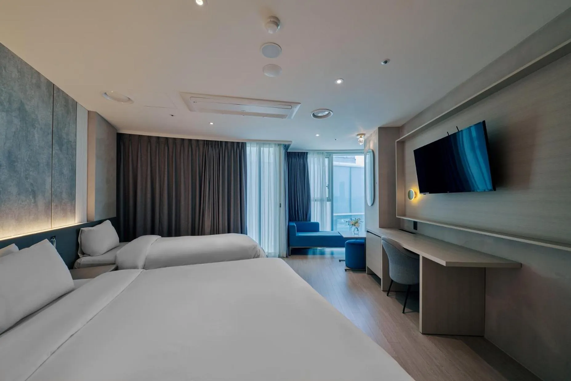 Bed in Hotel Aqua Palace