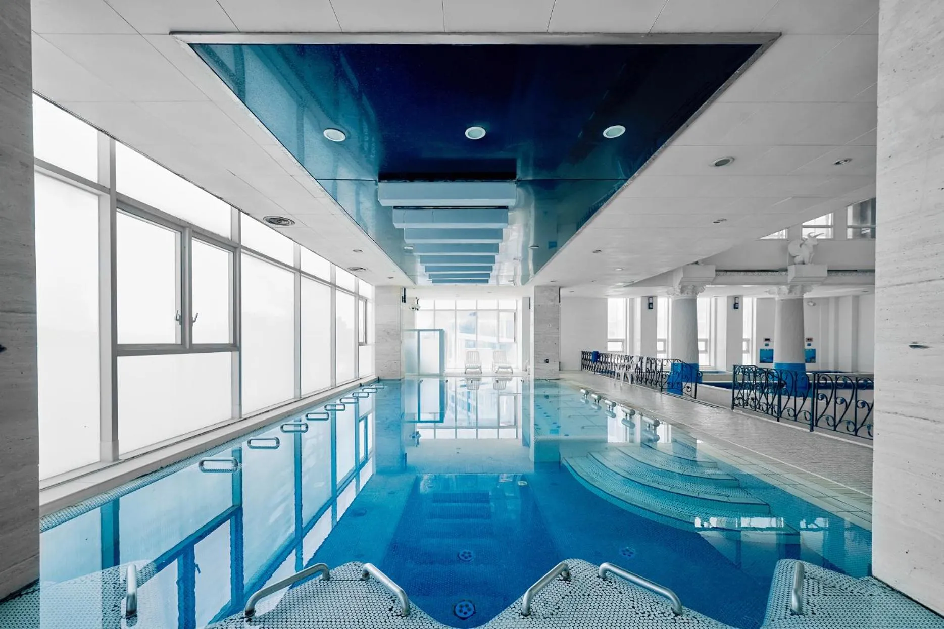 Swimming pool in Hotel Aqua Palace