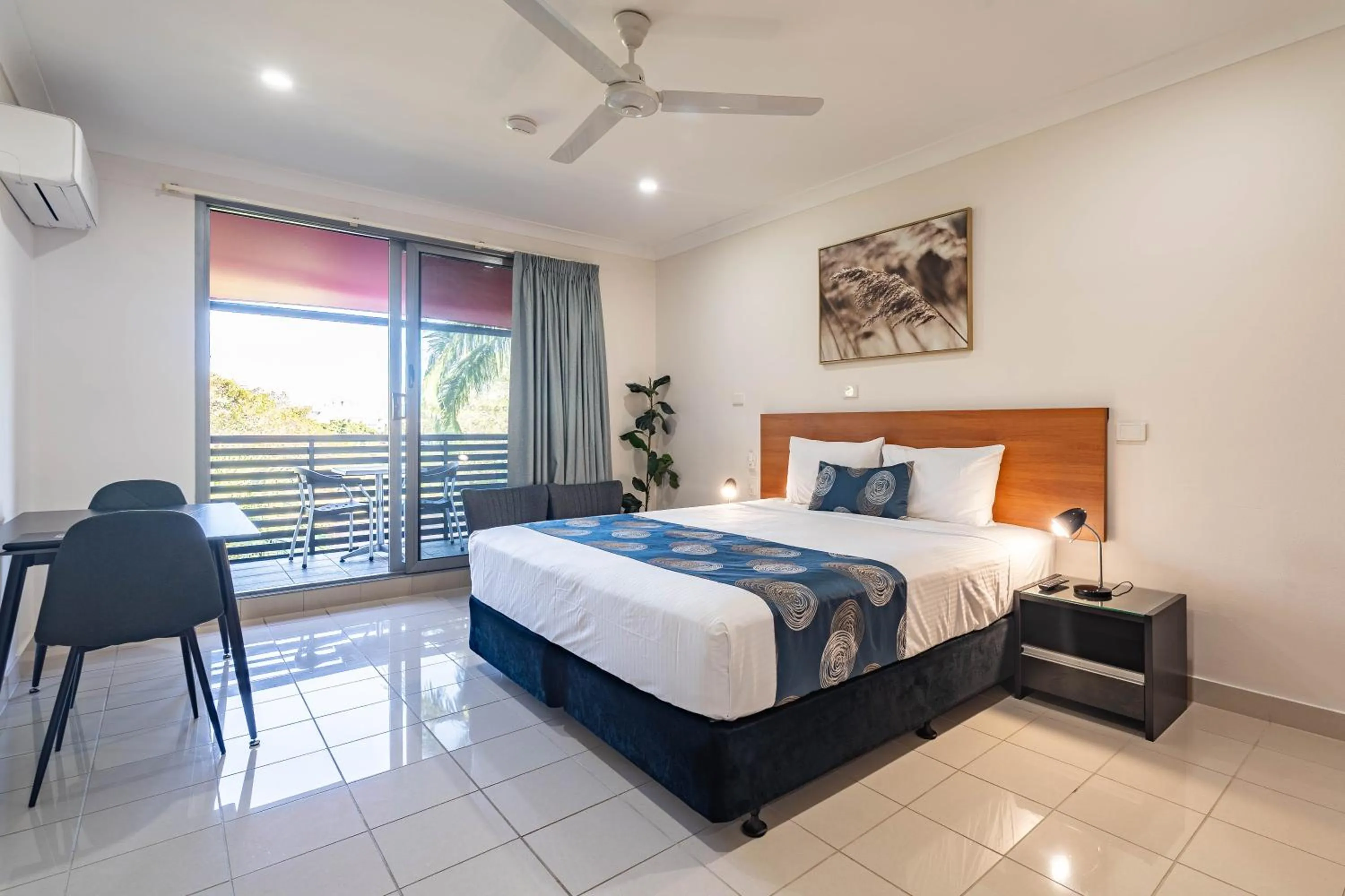 Bedroom, Bed in Vitina Studios by Argus