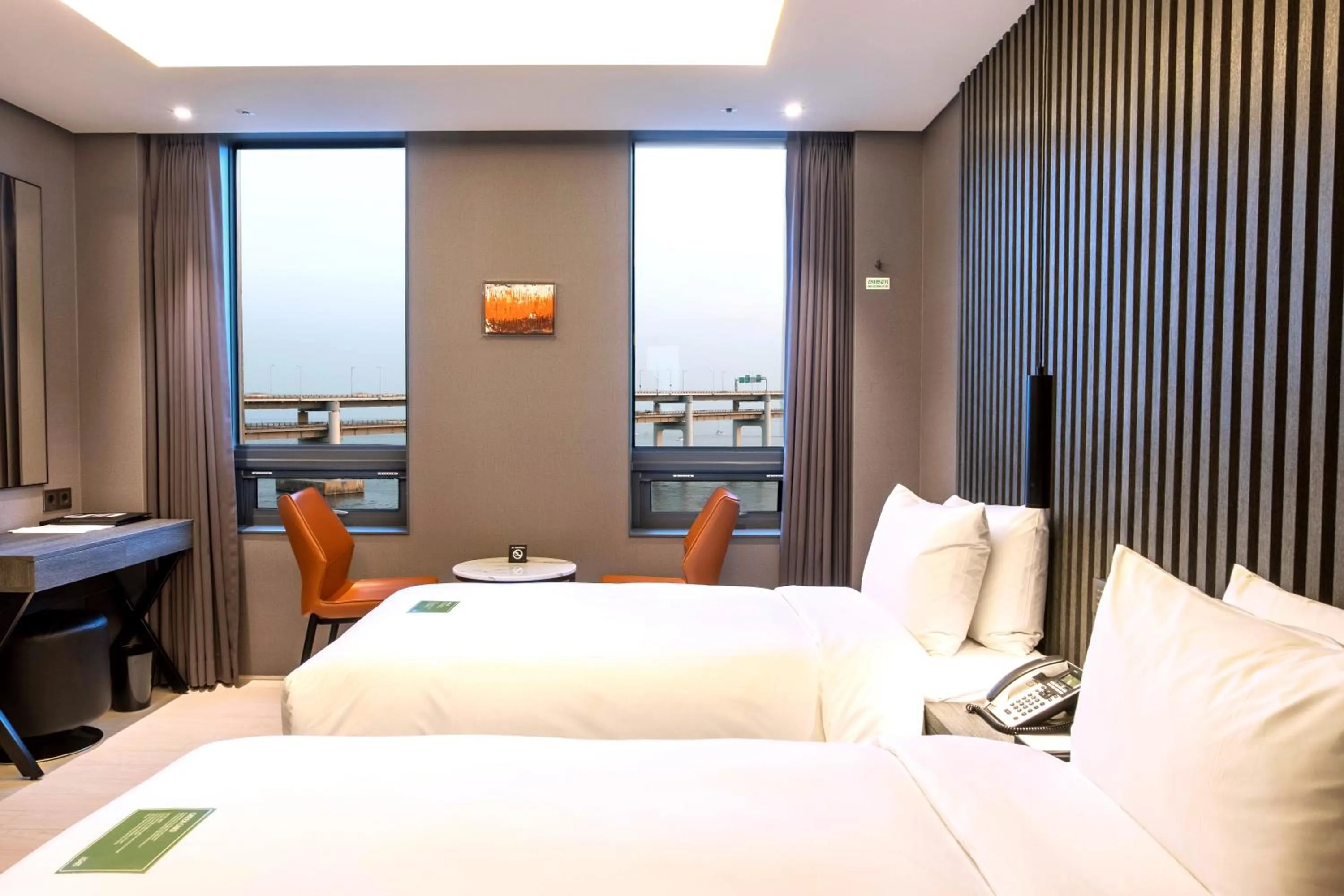 Living room, Bed in AG405 Hotel