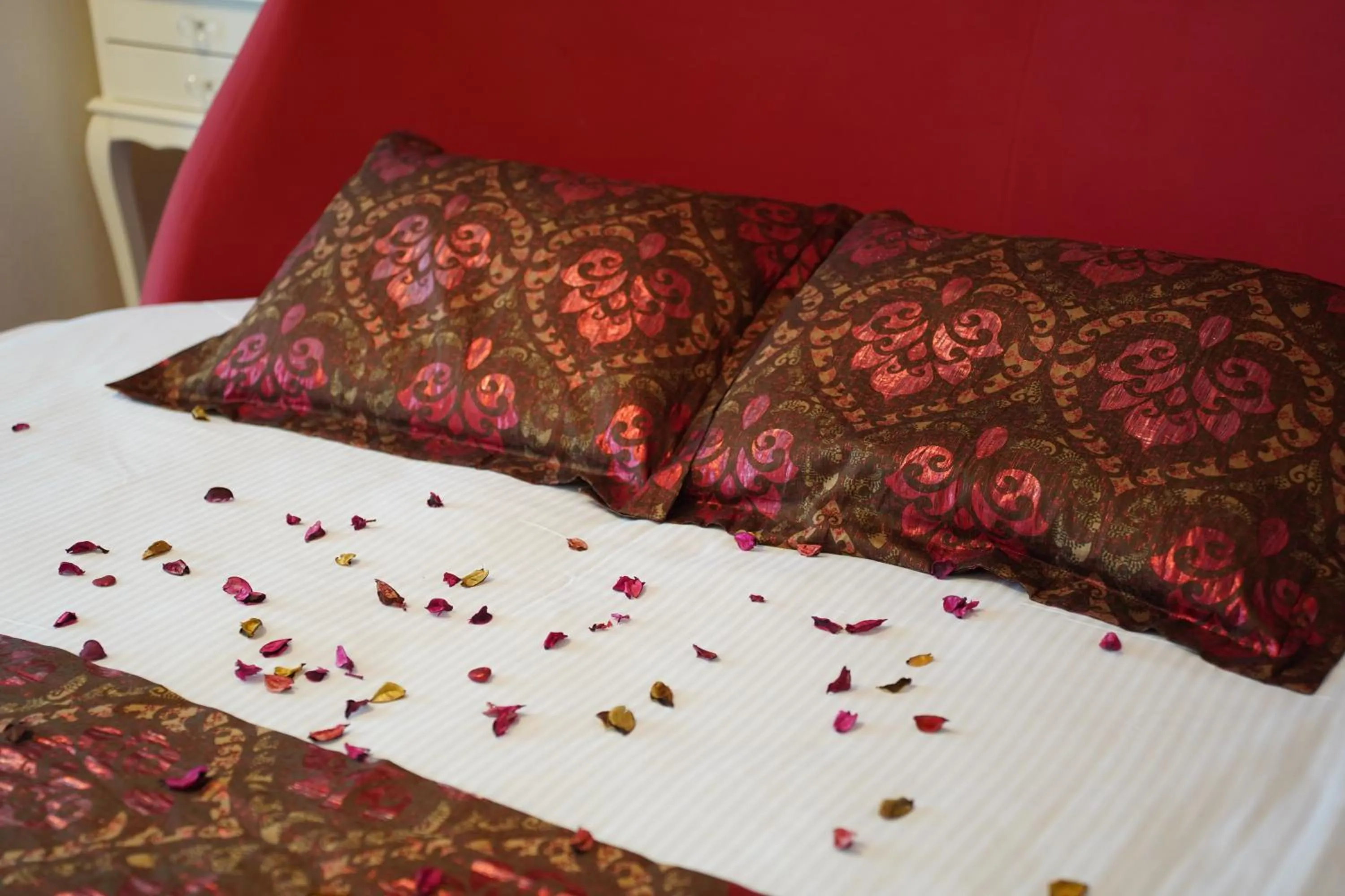 Bed in Grand Karot Hotel