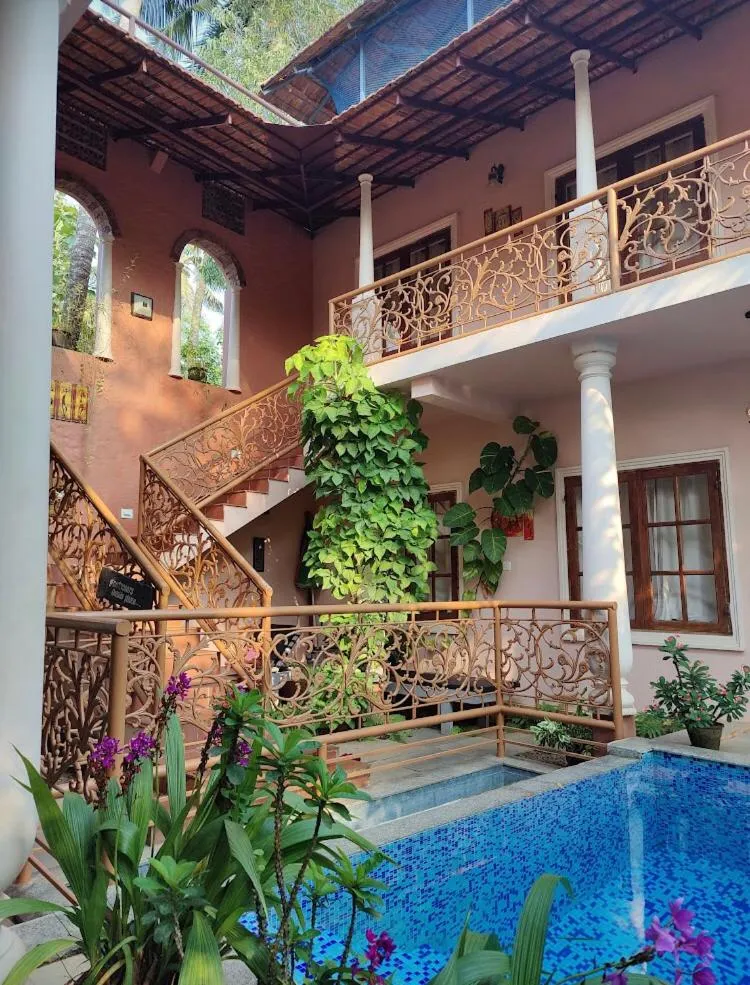 Property building in Mandaram villas