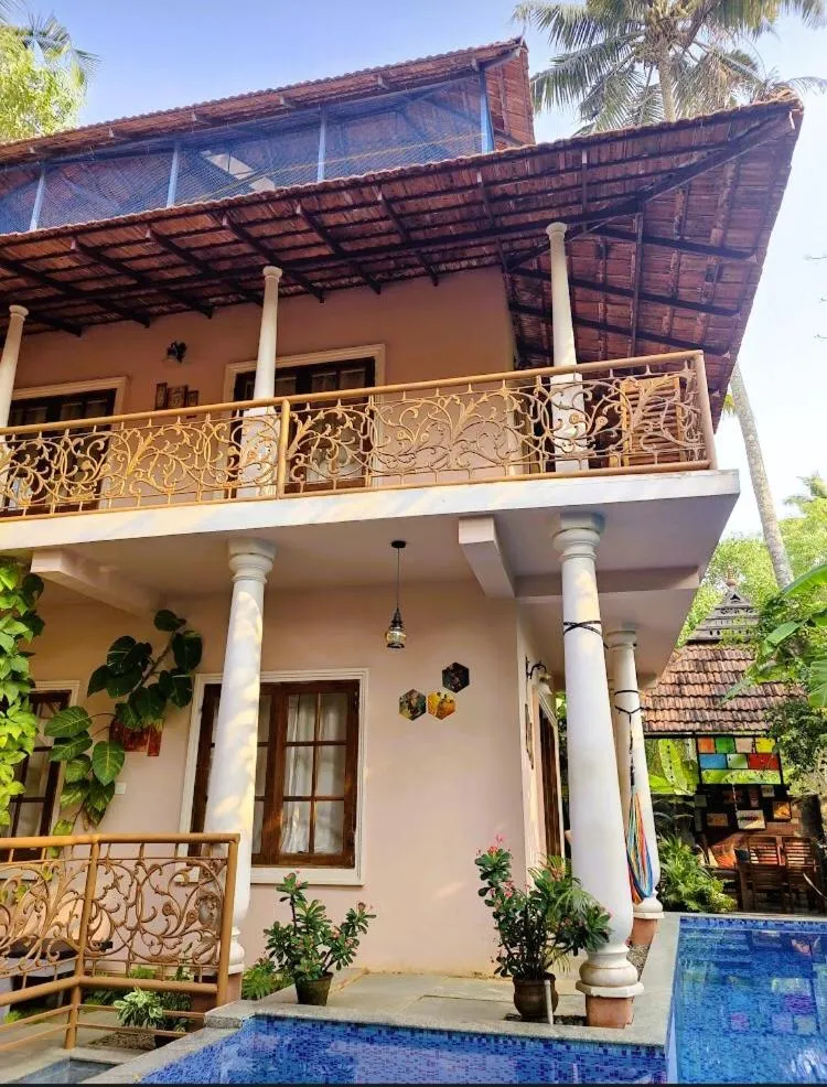 Property building in Mandaram villas