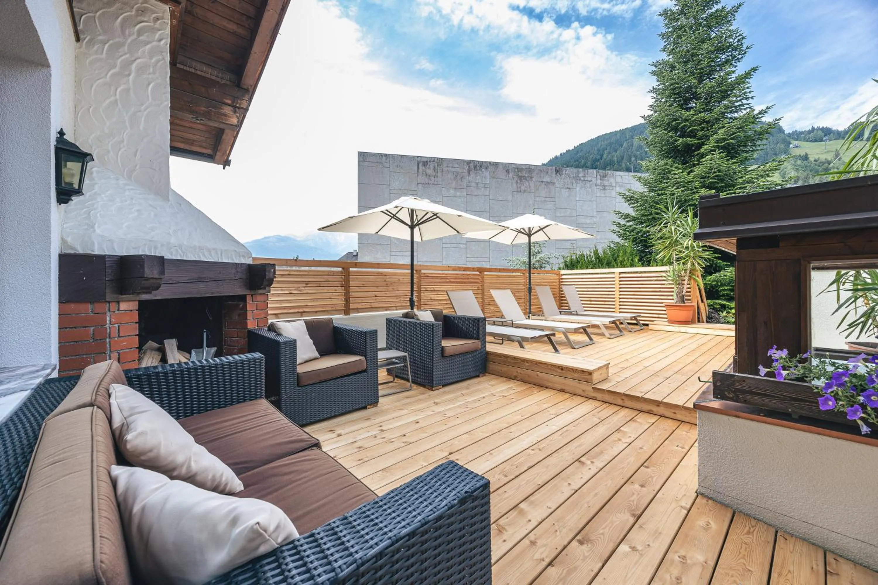 Seating area in Upside Down Town Hotel-Neue Post