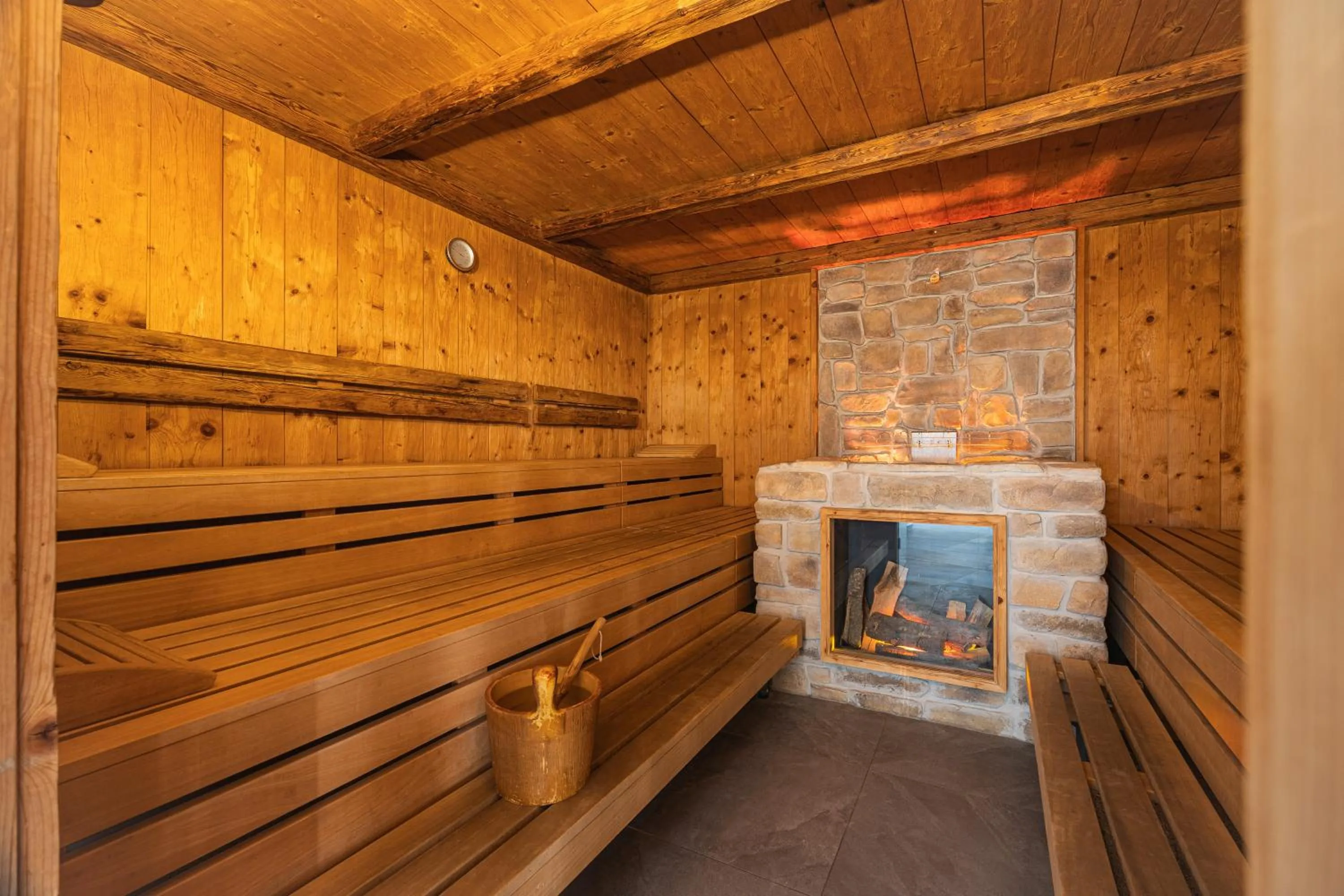 Sauna in Upside Down Town Hotel-Neue Post