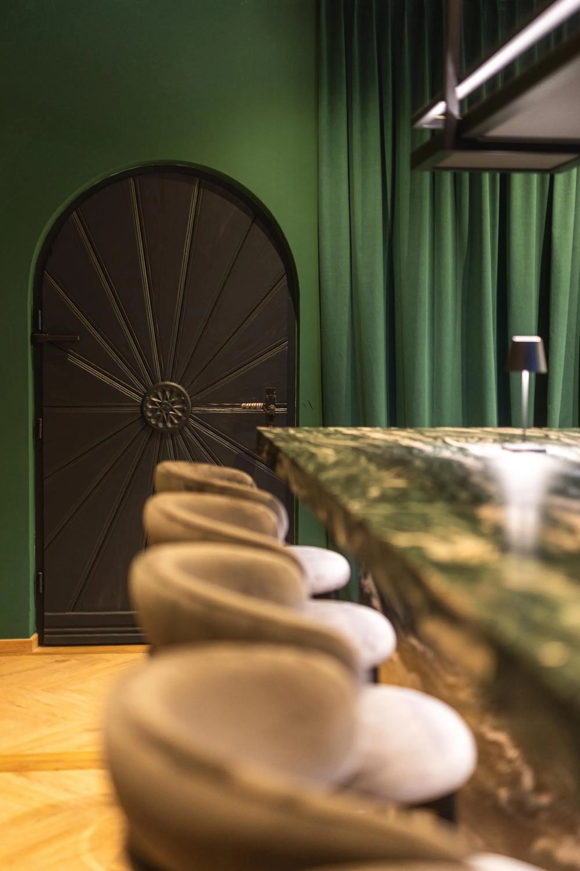 Lobby or reception in Upside Down Town Hotel-Neue Post