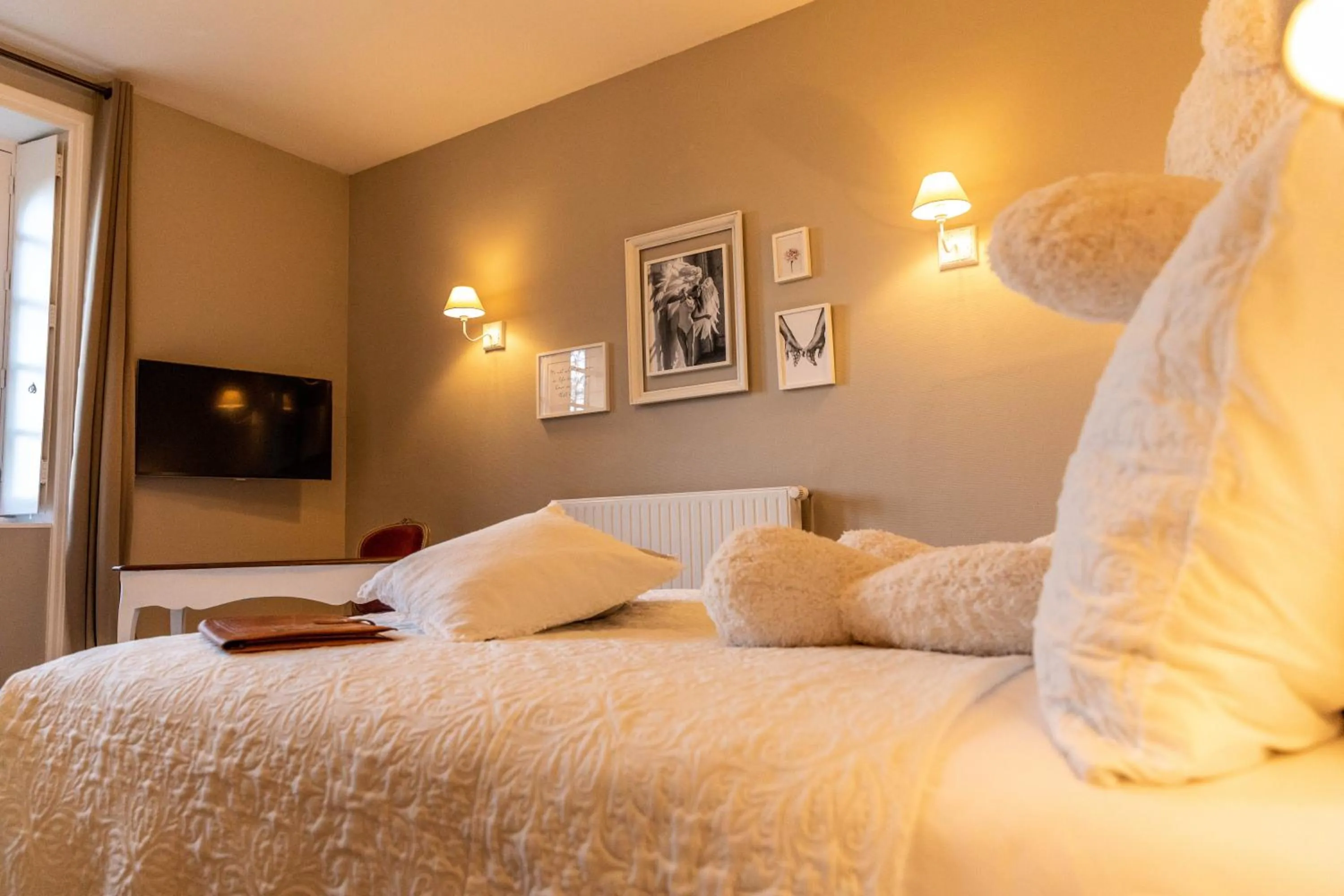 Bed in Hotel Ô Château