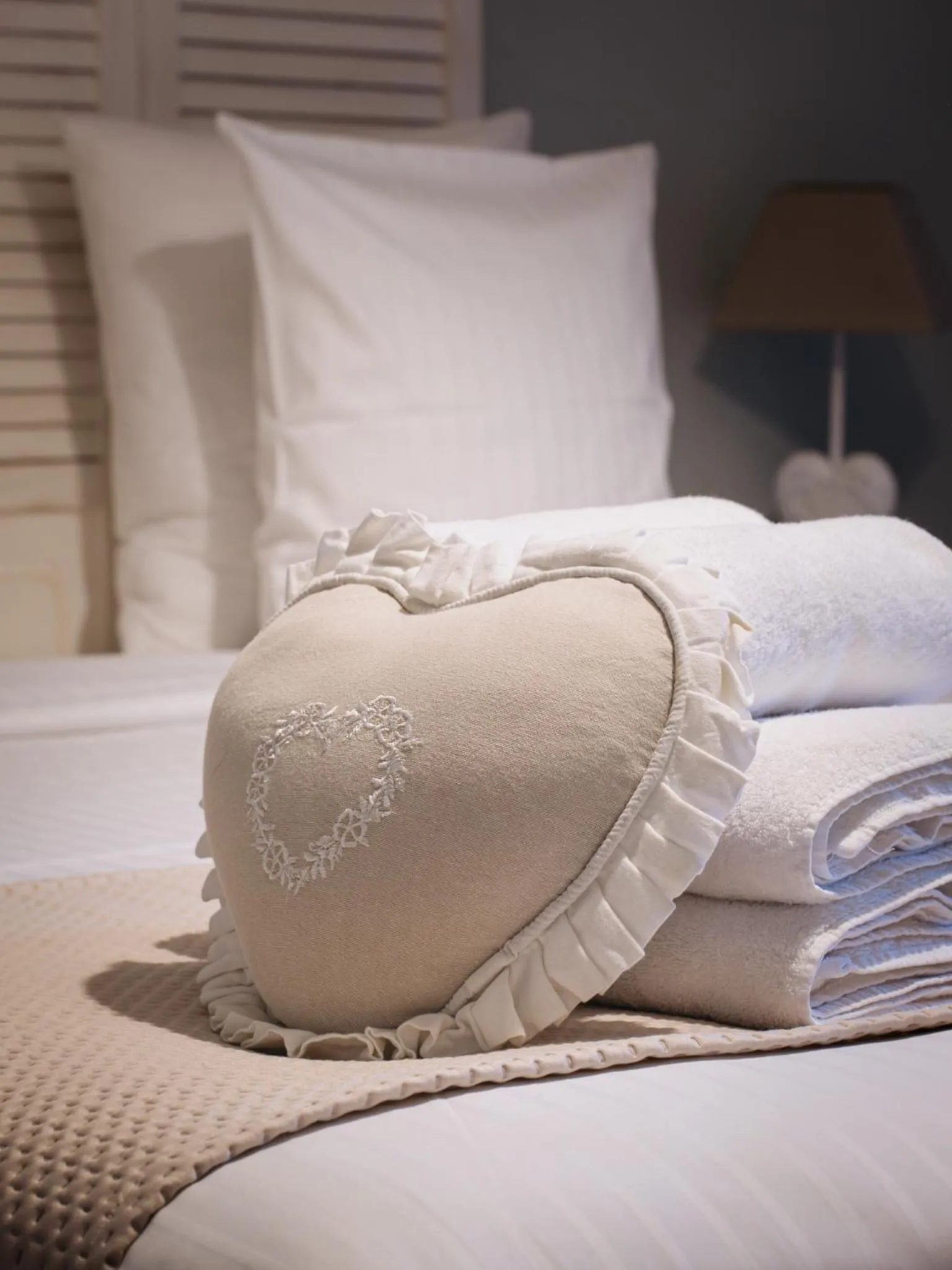 Bed in Hotel Ô Château