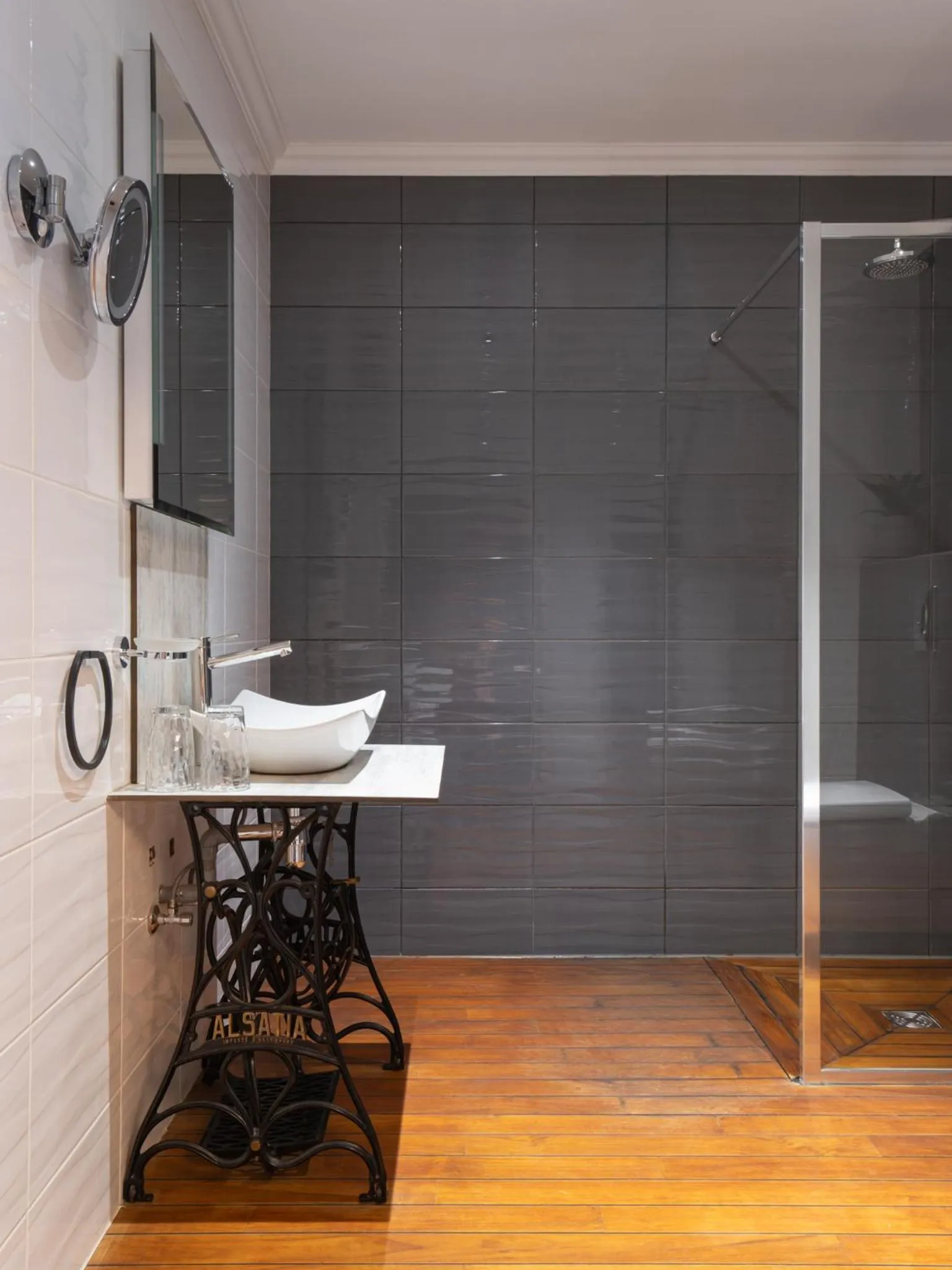 Bathroom in Hotel Ô Château