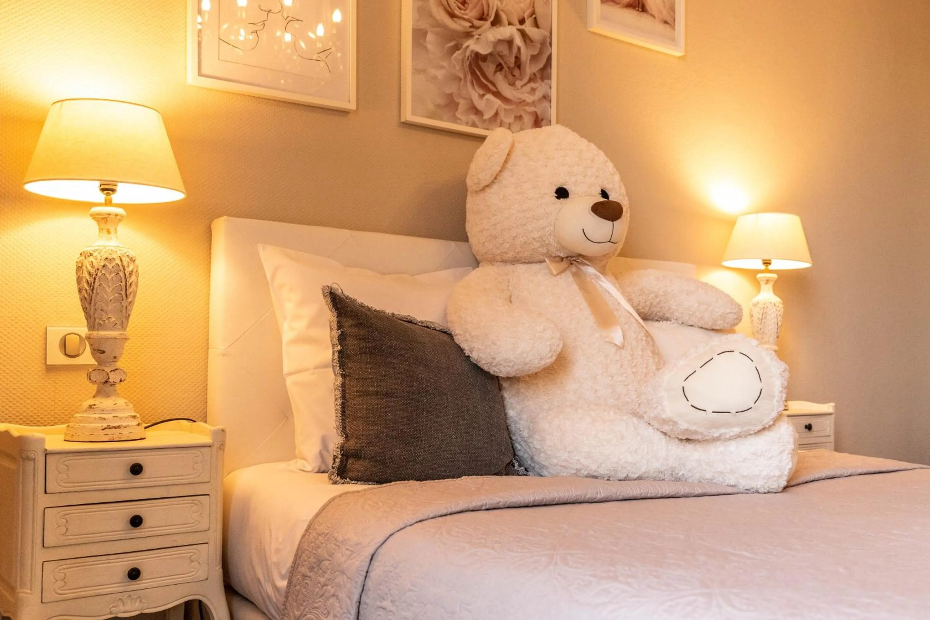 Bed in Hotel Ô Château