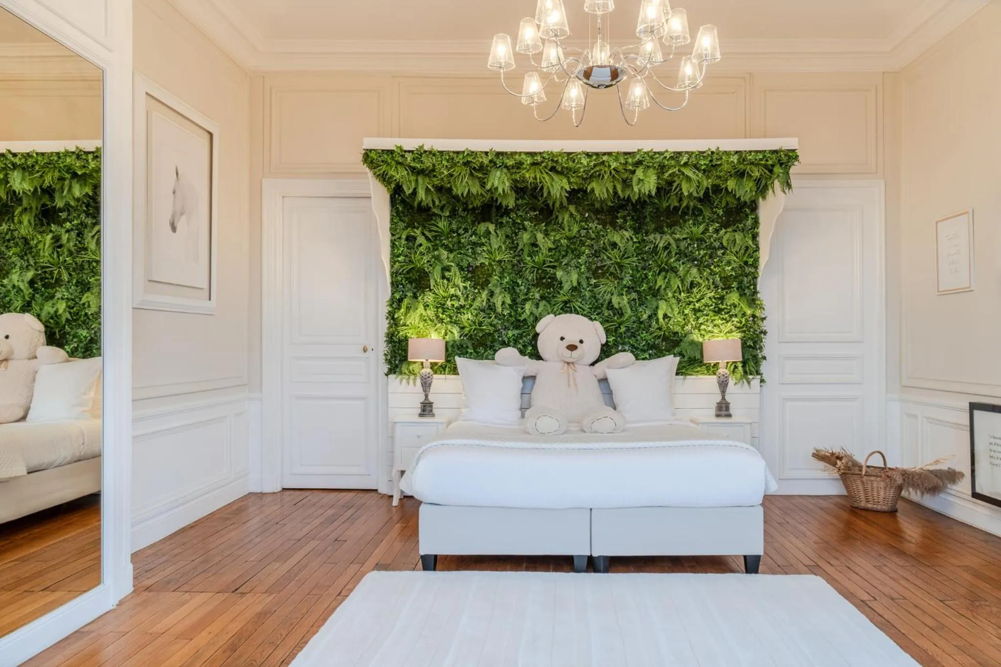Bed in Hotel Ô Château