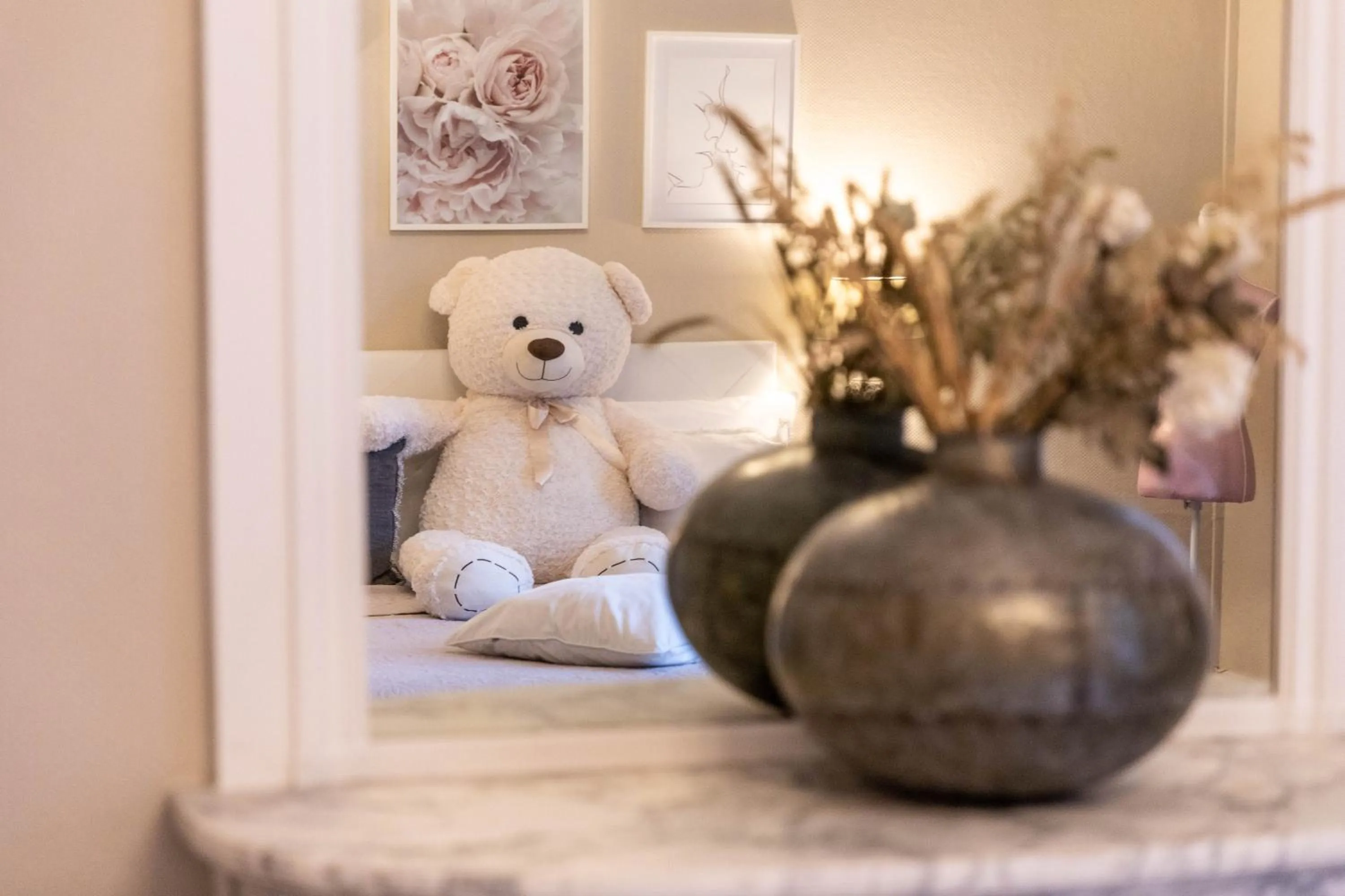 Decorative detail in Hotel Ô Château