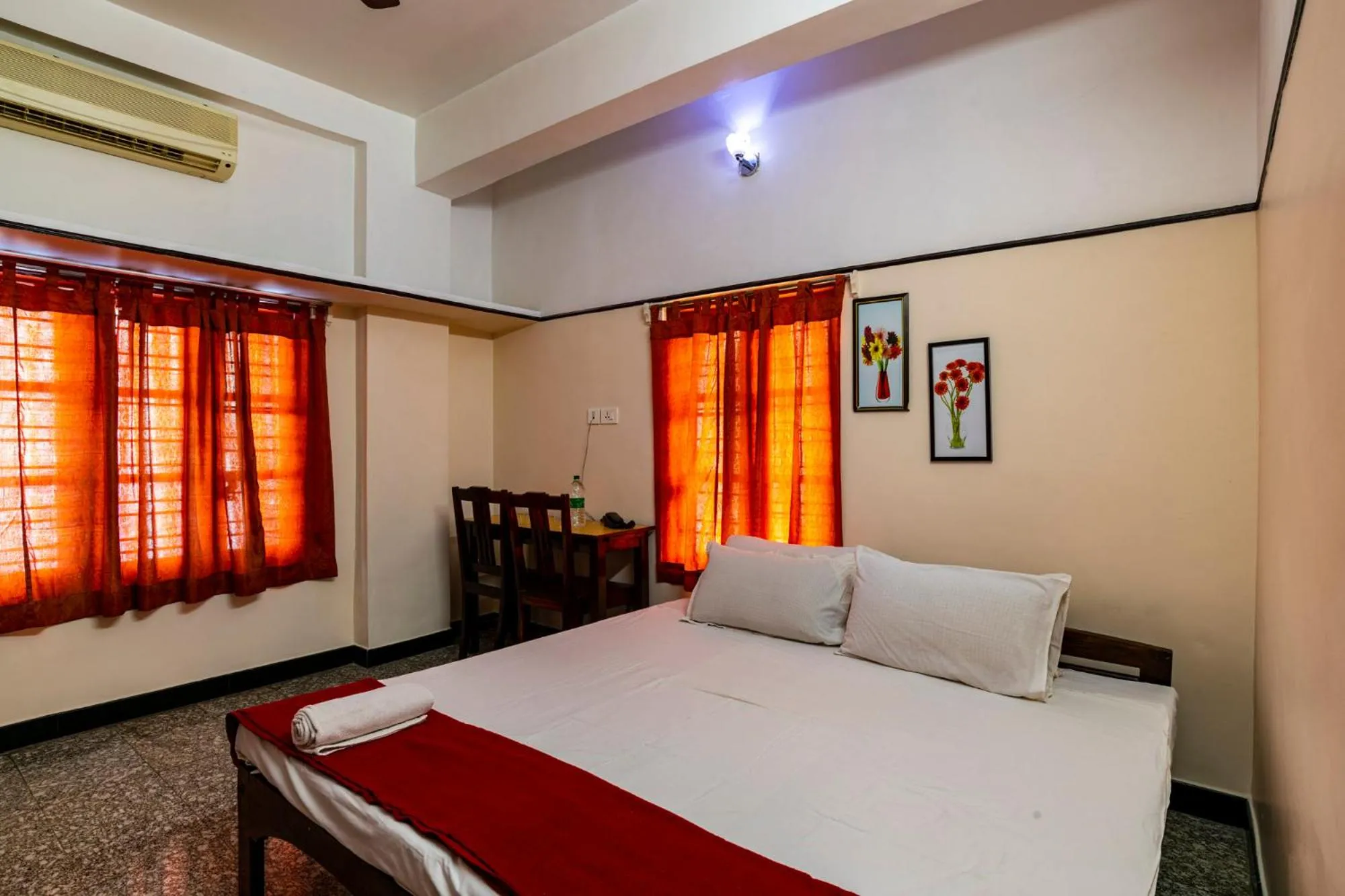 Deluxe Double Room - single occupancy in ANADIYIL LEELAKRISHNA INN