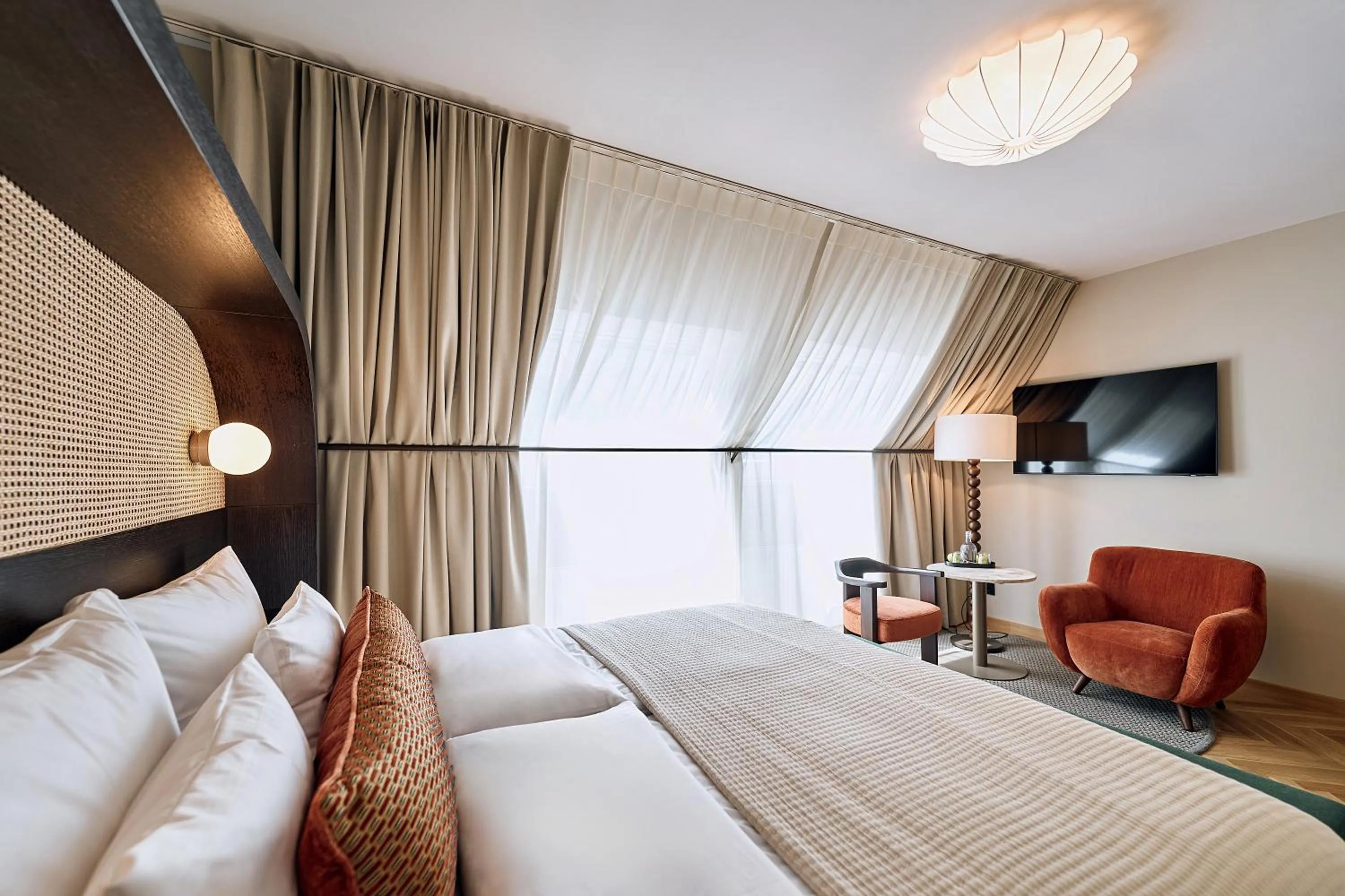 Photo of the whole room, Bed in Hotel Palais Mailberger Hof