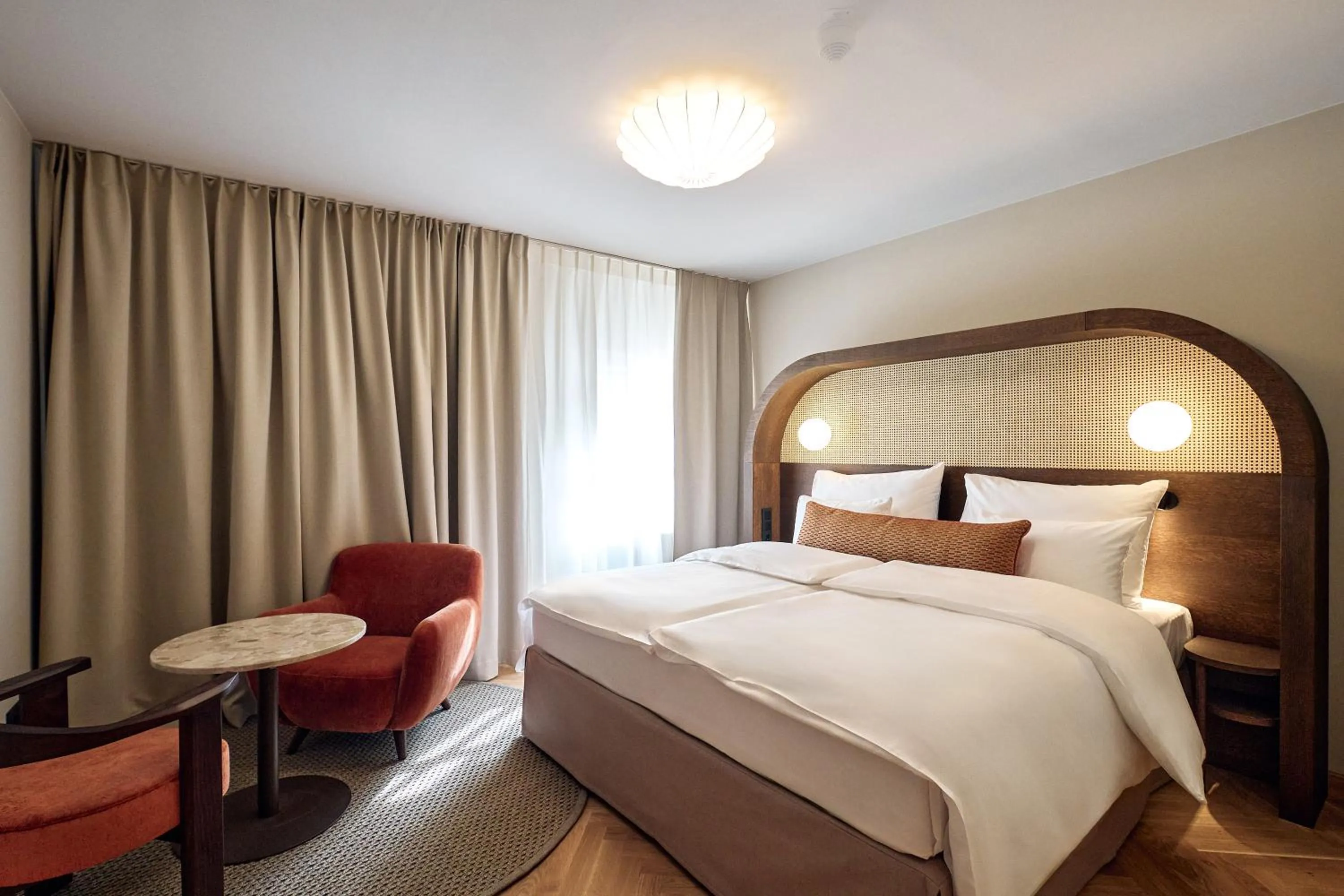 Photo of the whole room, Bed in Hotel Palais Mailberger Hof