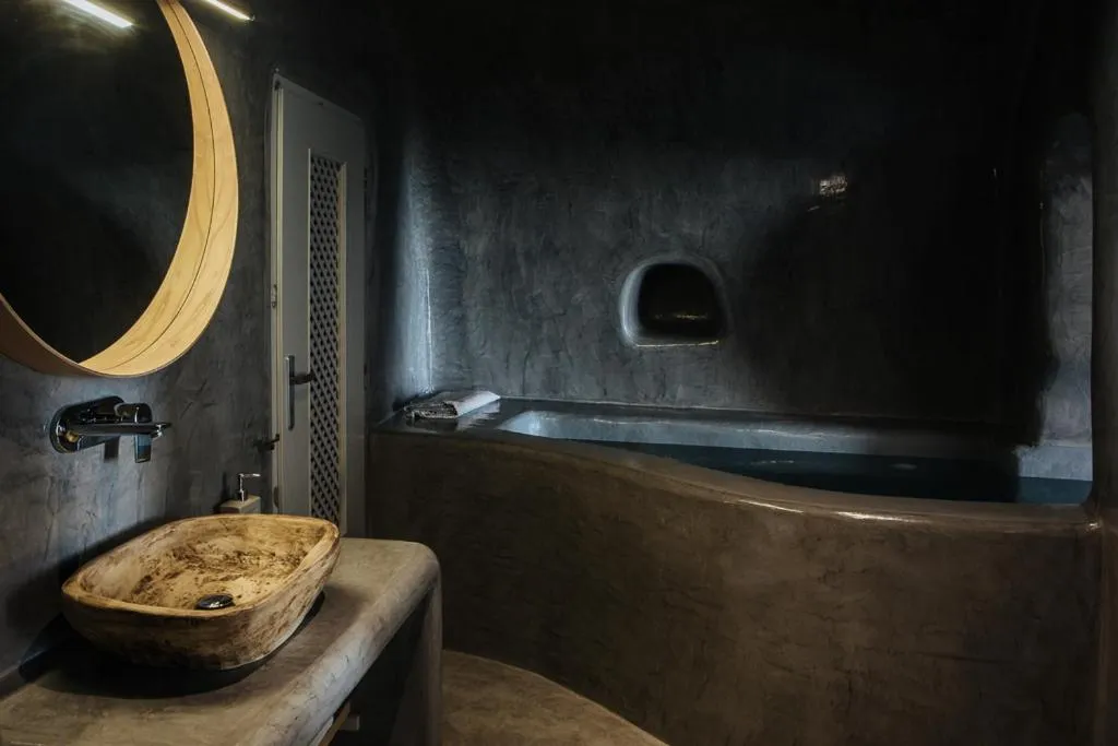 Hot Tub in Aetheria Villas