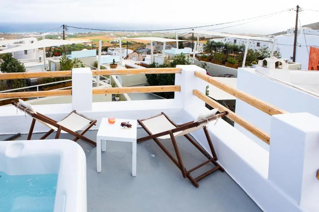 Hot Tub in Aetheria Villas