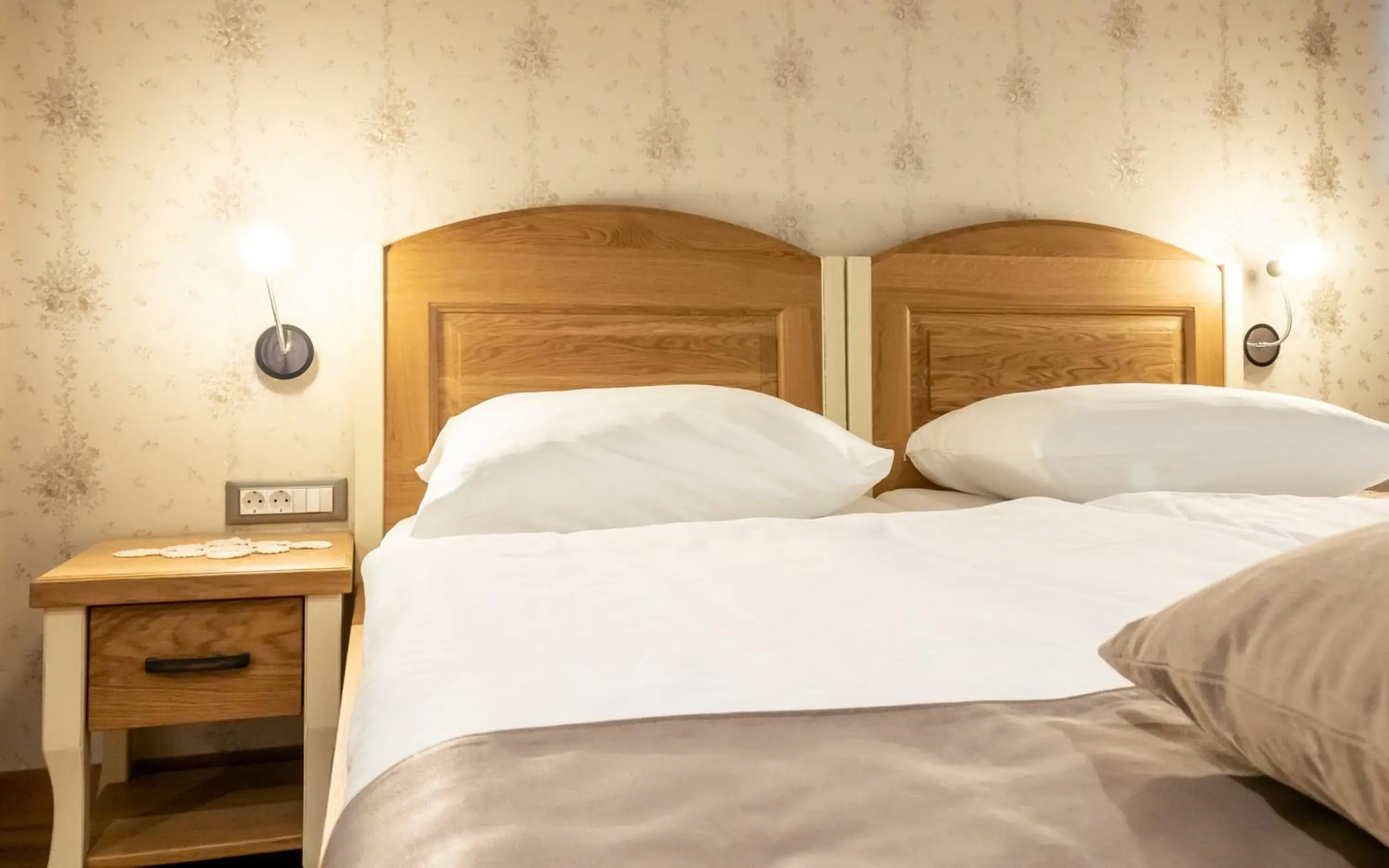 King Room with Balcony in Guest House Pri Cesarju King Room with Balcony in Guest House Pri Cesarju
