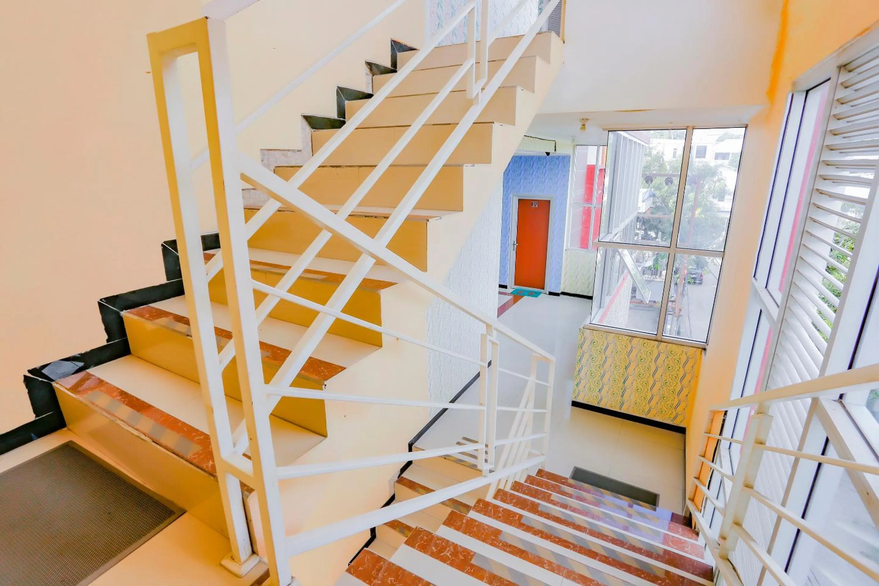 Area and facilities in RedDoorz Syariah at Jalan Pramuka