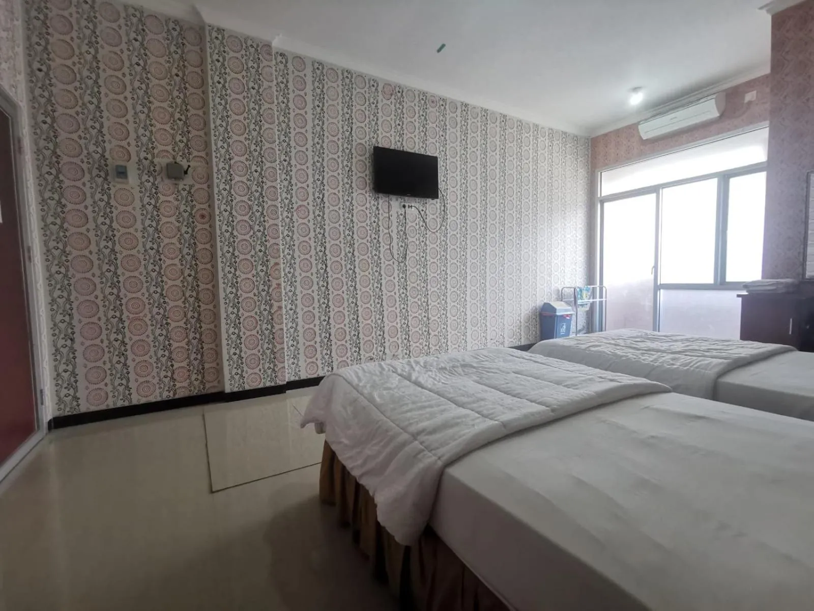 RedDoorz Syariah at Jalan Pramuka