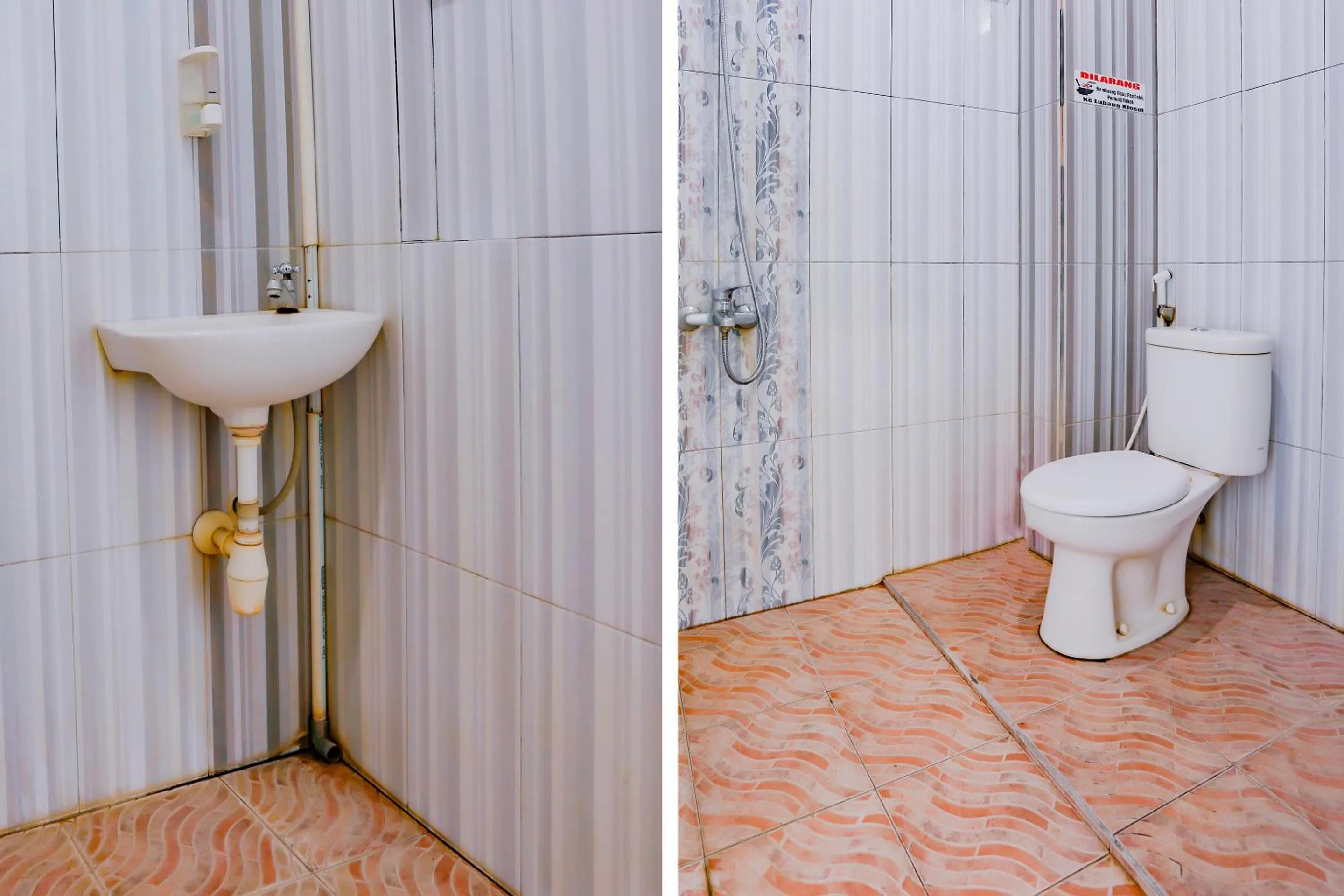 Bathroom in RedDoorz Syariah at Jalan Pramuka