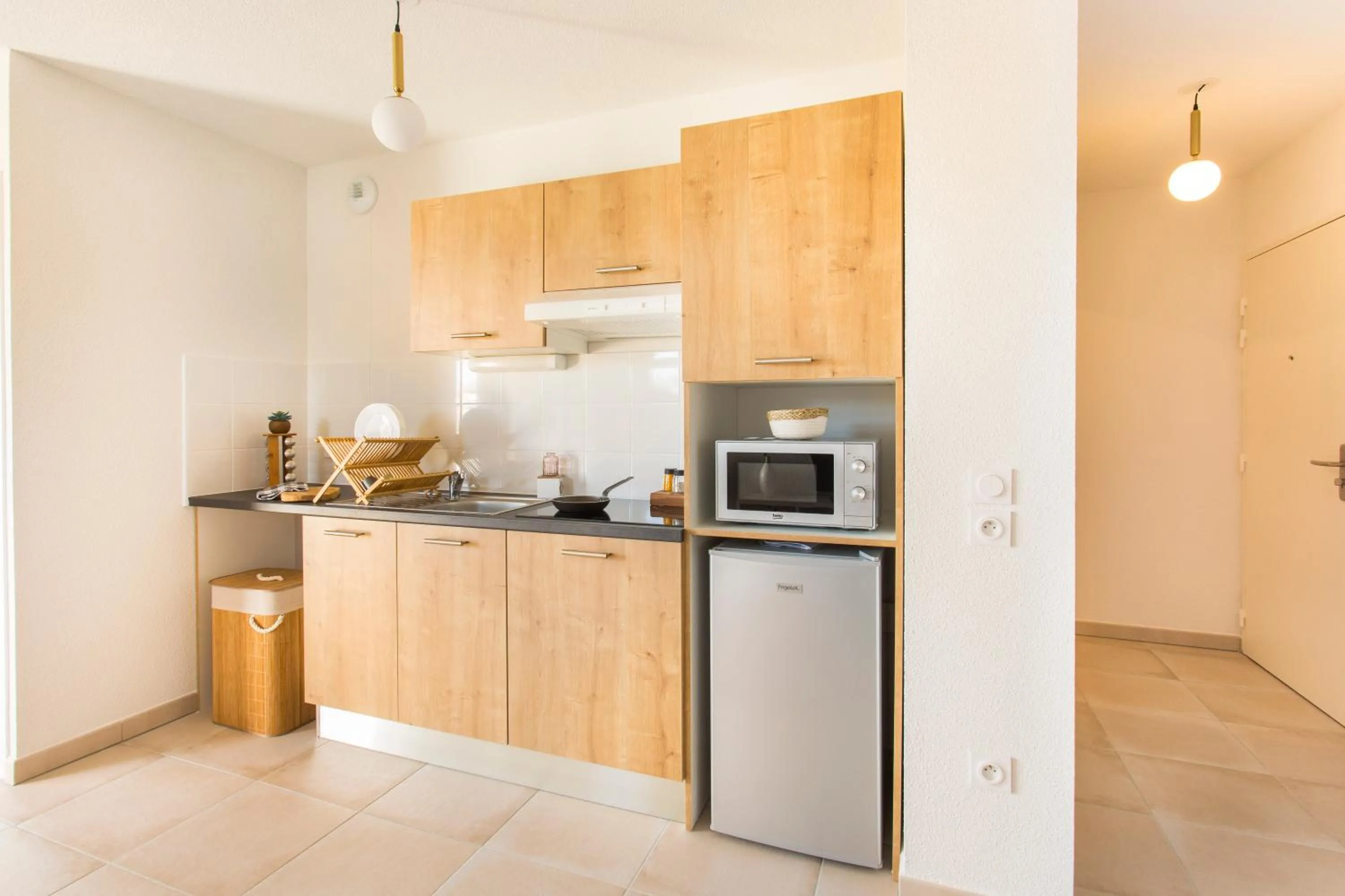 Kitchen or kitchenette in Zenao Appart'hôtels Villeneuve-lès-Avignon