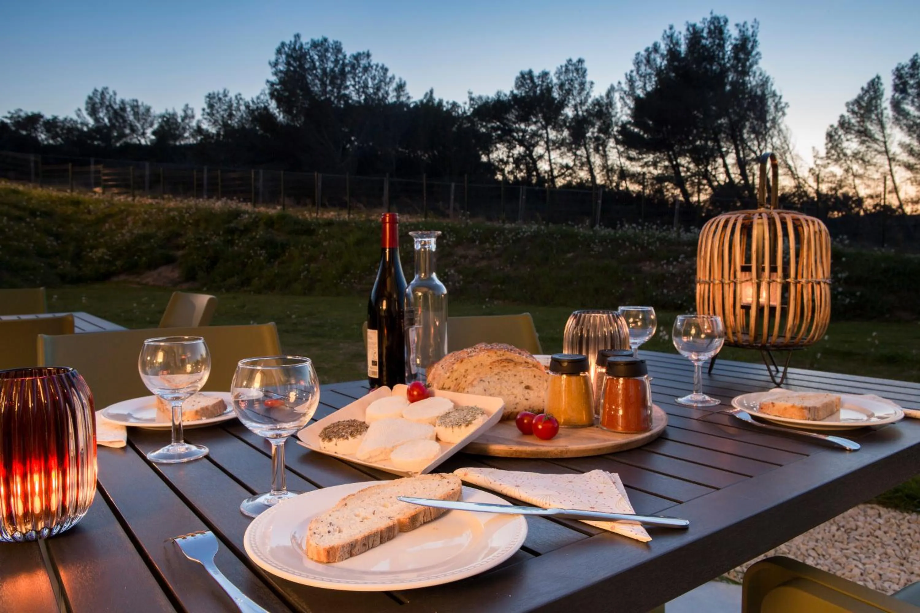 Dinner in Zenao Appart'hôtels Villeneuve-lès-Avignon