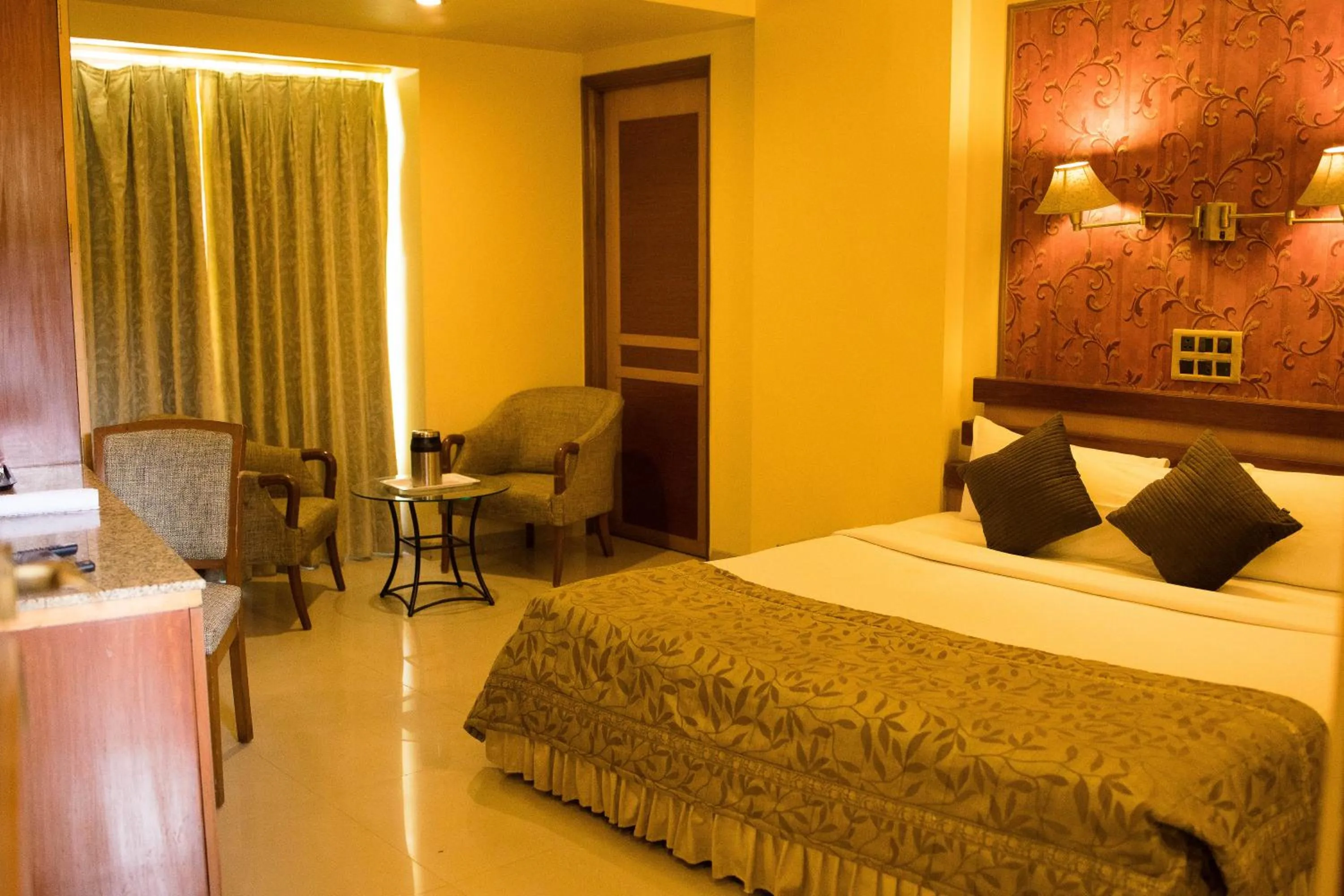 Bed in The Deccan Royaale, Shivaji Nagar