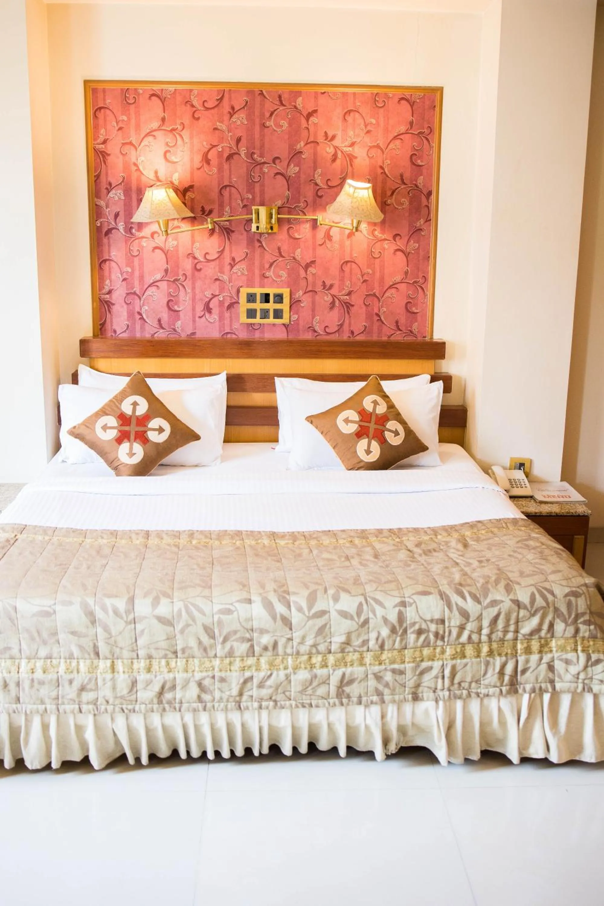 Bed in The Deccan Royaale, Shivaji Nagar