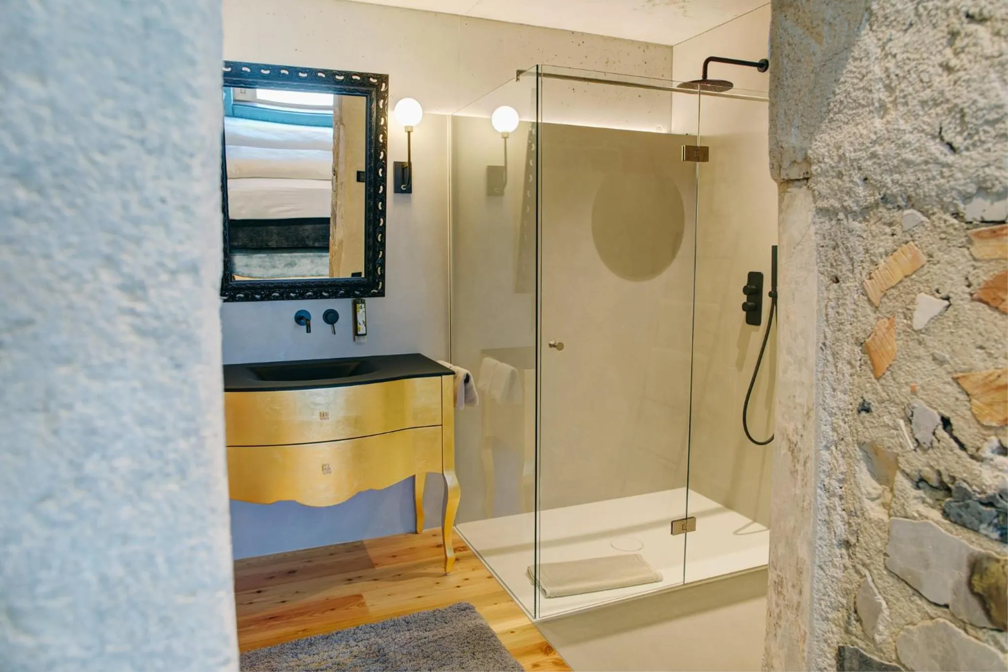 Bathroom in Boutique Hotel im Auracher Löchl