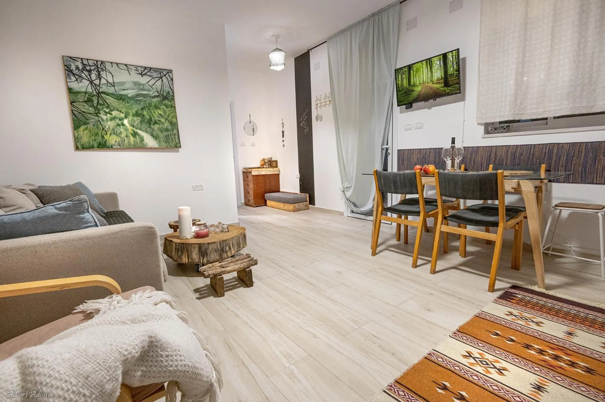 Dining area in Ay La