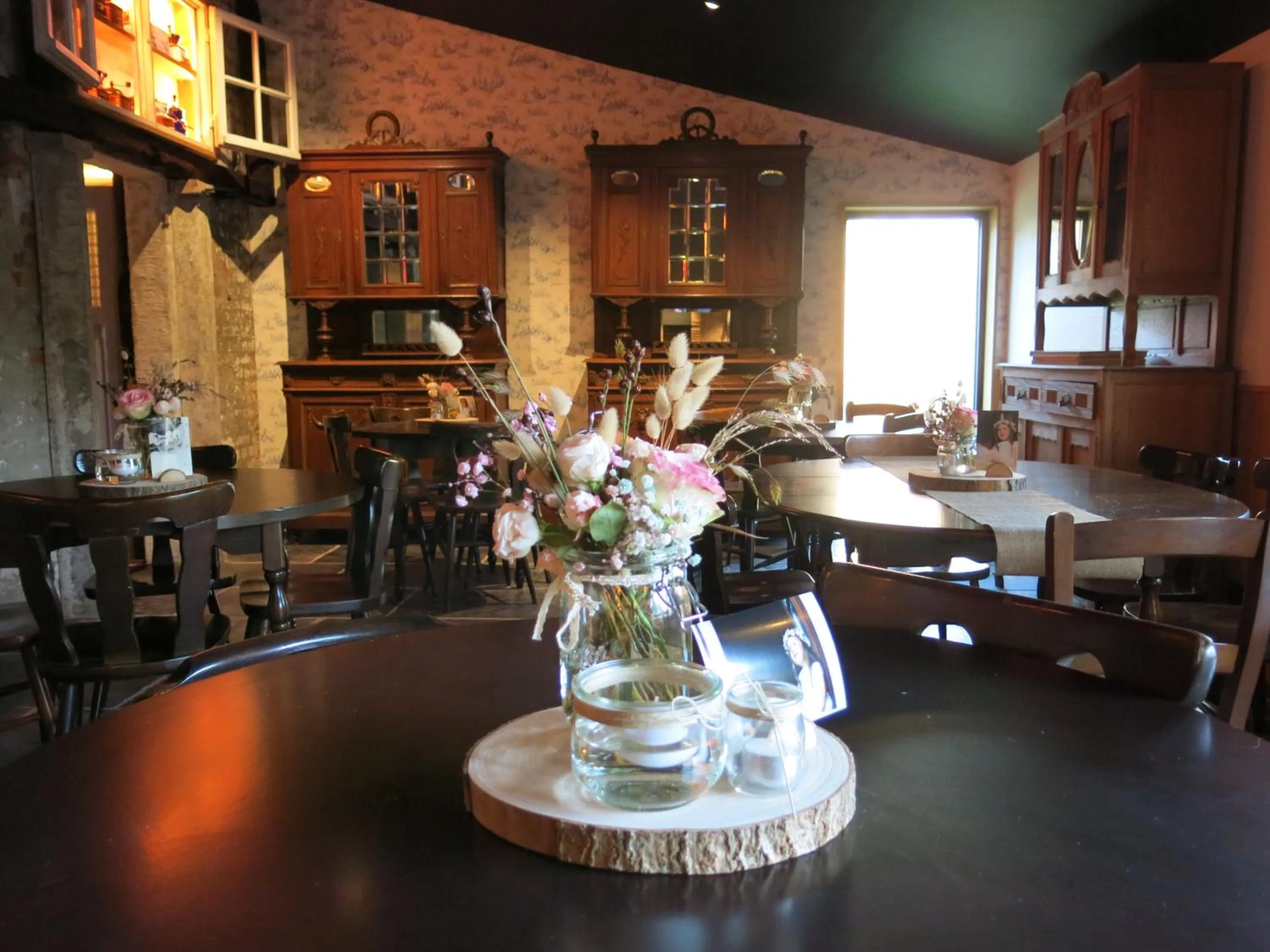 Restaurant/places to eat in Hoeve Chartreuse