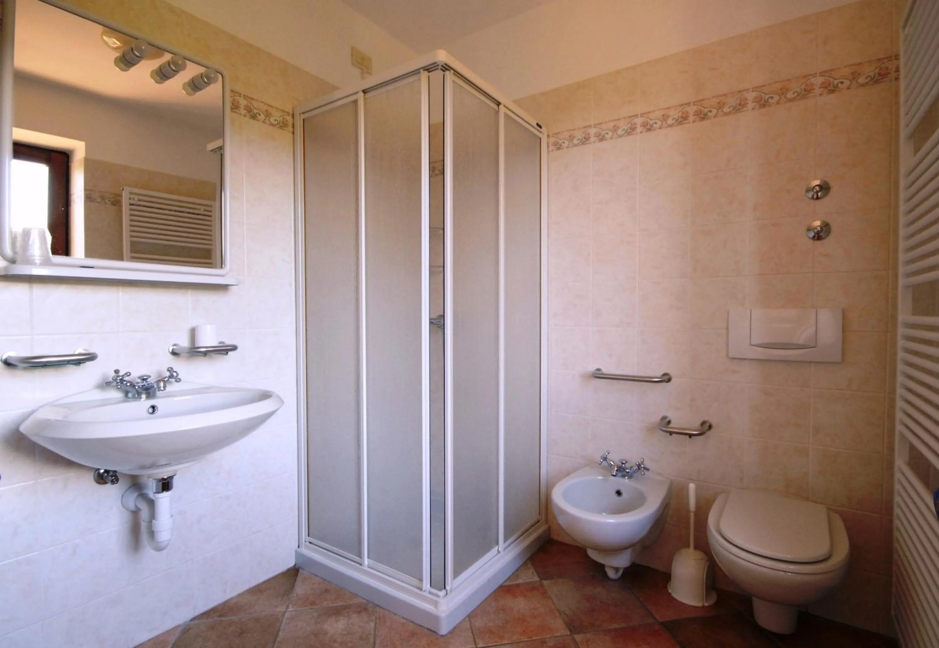 Shower in Casa Santa Maria