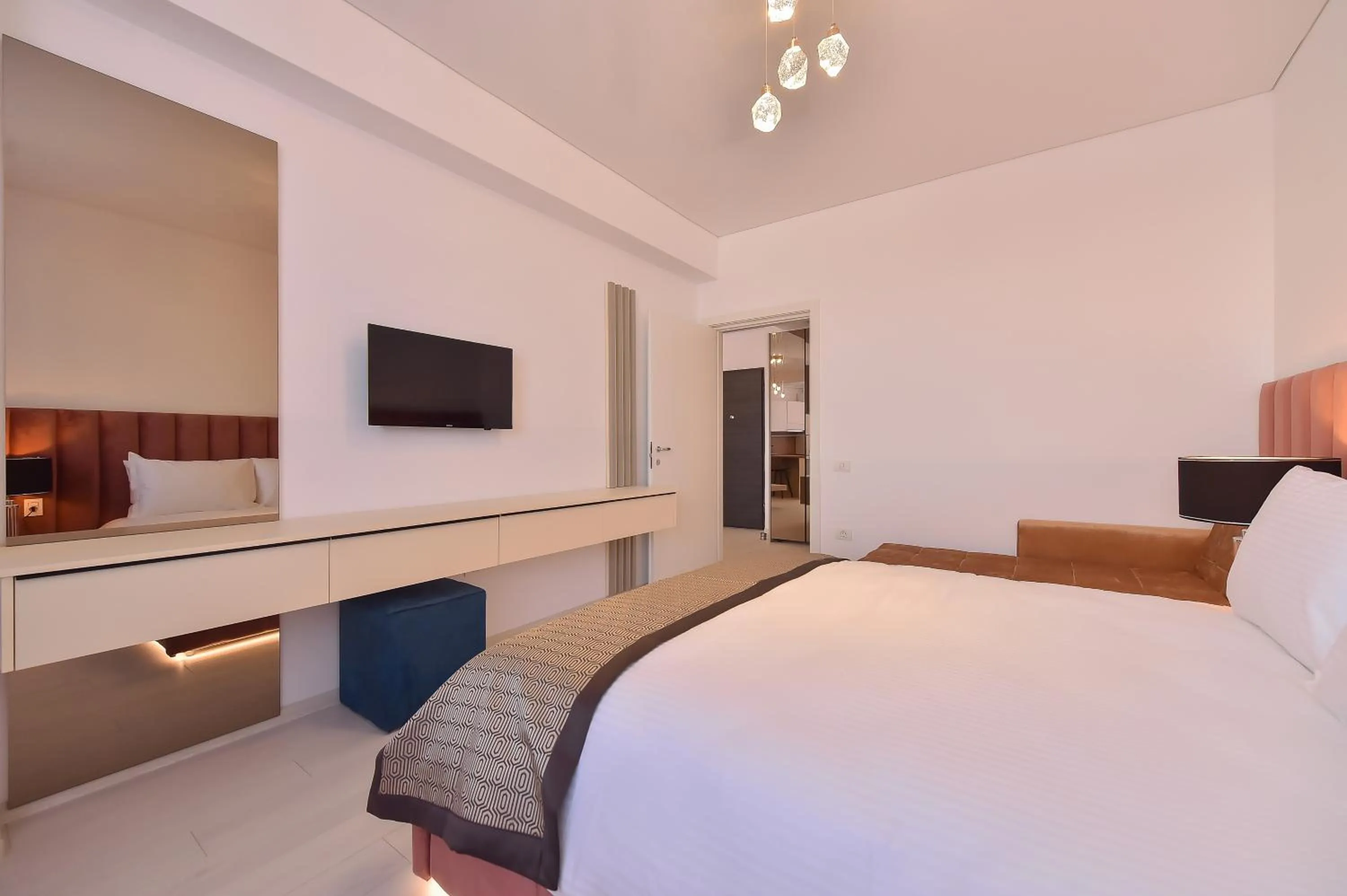 Bed in Hotel Building Stefan Resort I Sud