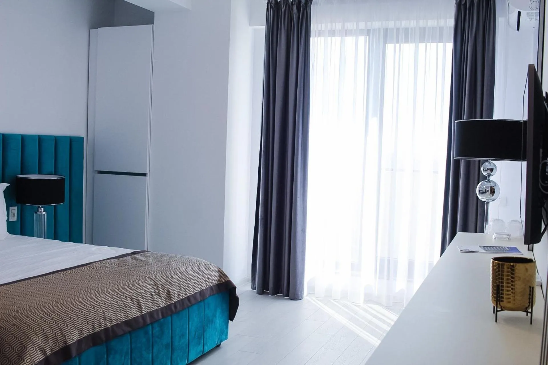 Bed in Hotel Building Stefan Resort I Sud