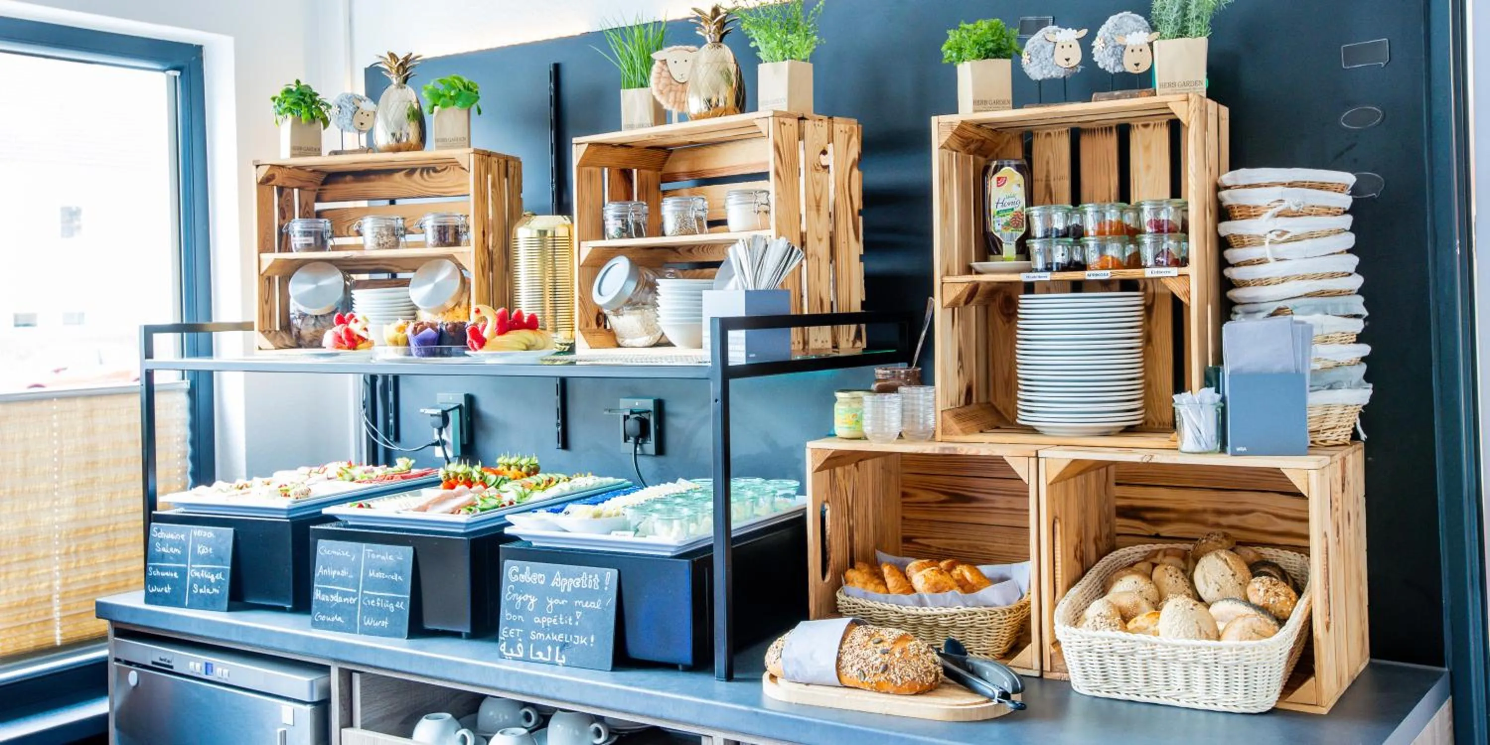 Buffet breakfast in Hotel Das Augustin