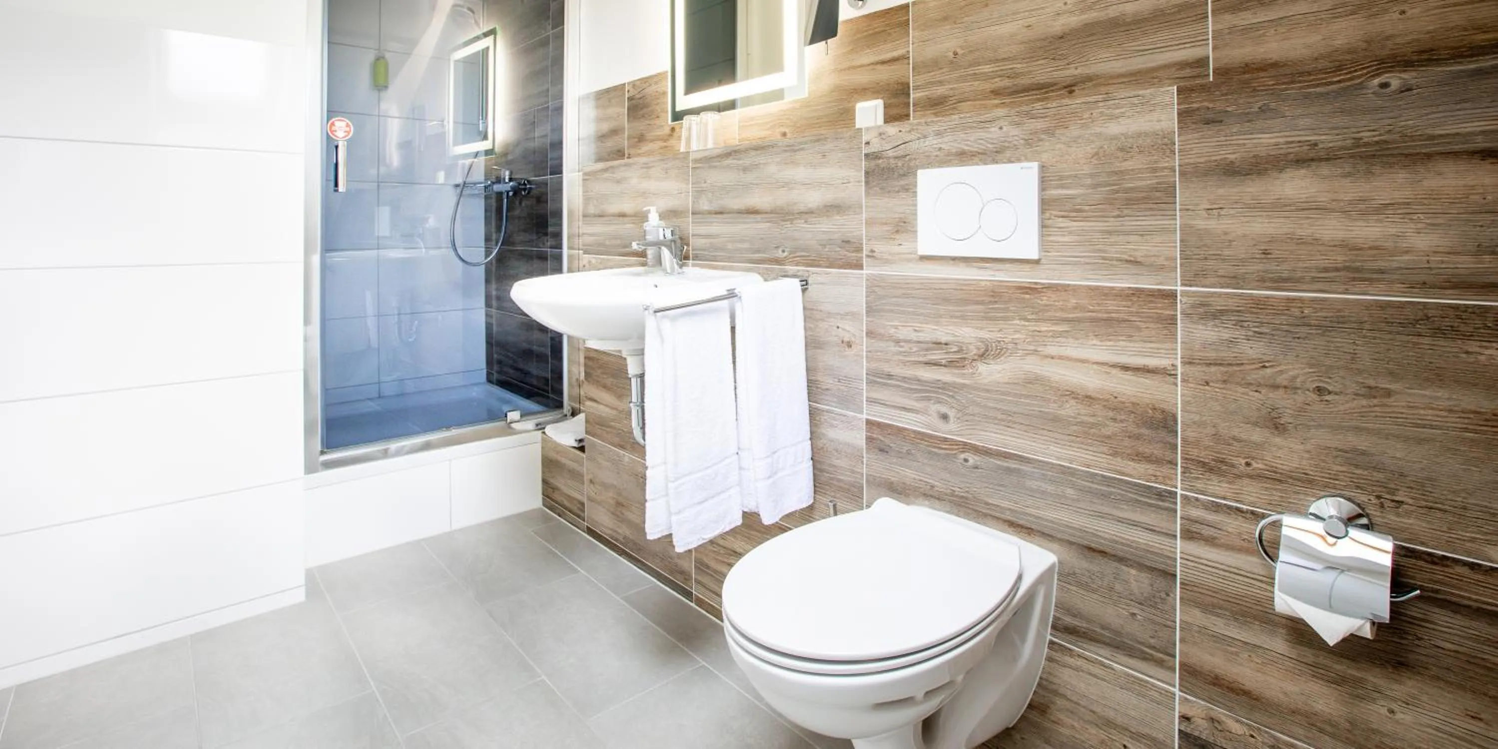 Bathroom in Hotel Das Augustin