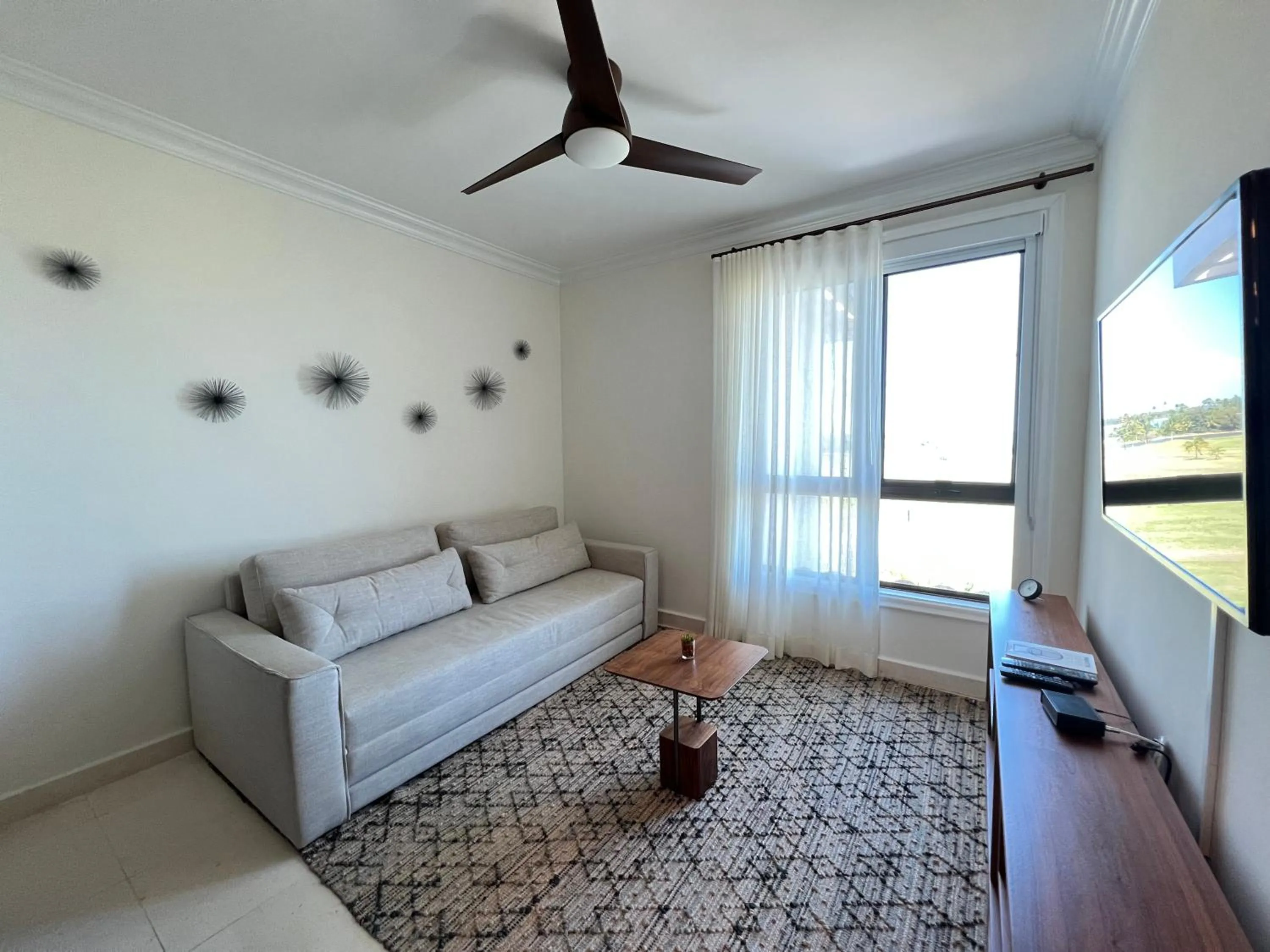 Seating area in The Country Club Residences at Grand Reserve