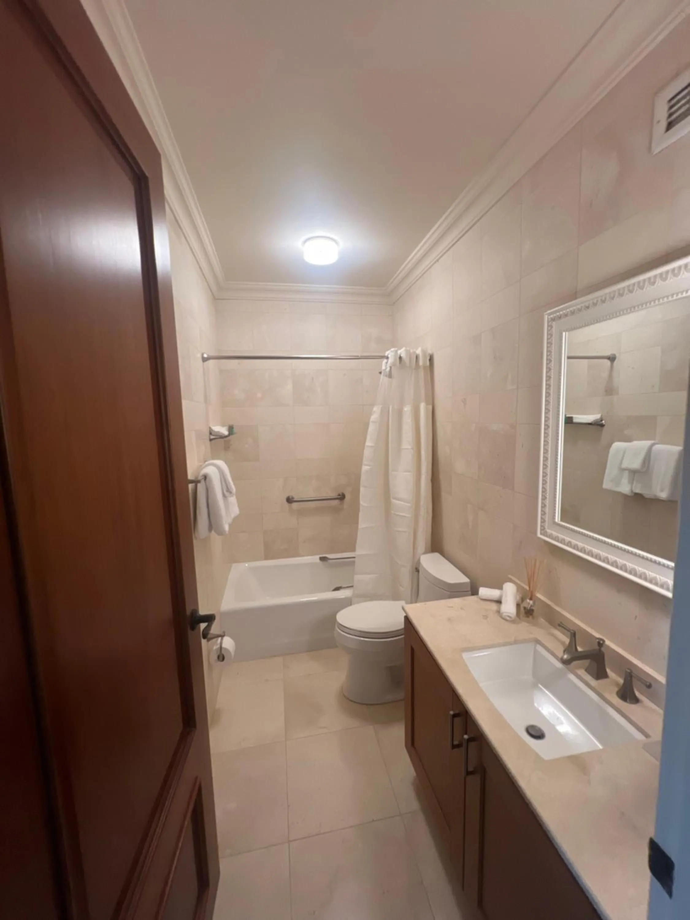 The Country Club Residences at Grand Reserve