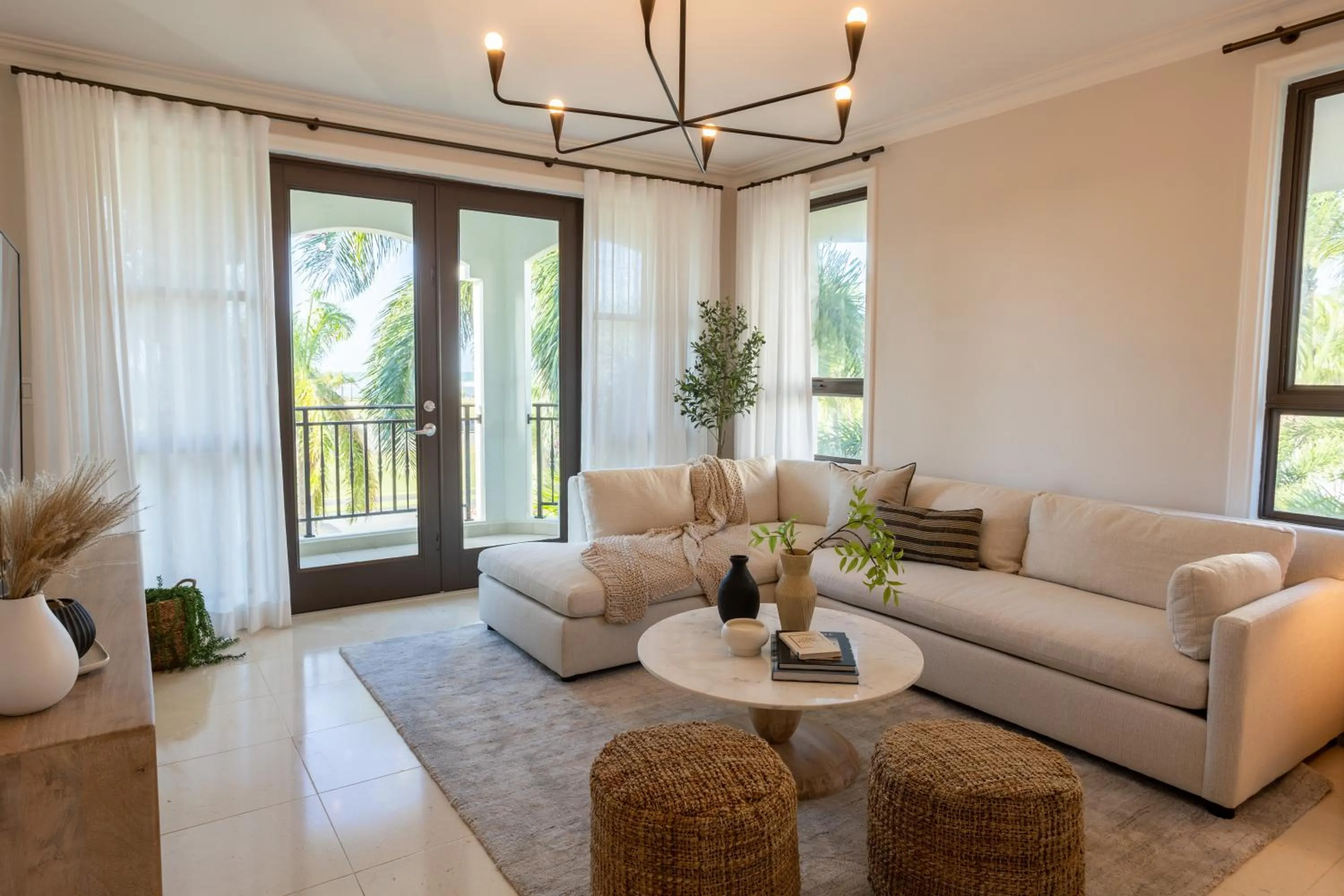 Seating area in The Country Club Residences at Grand Reserve