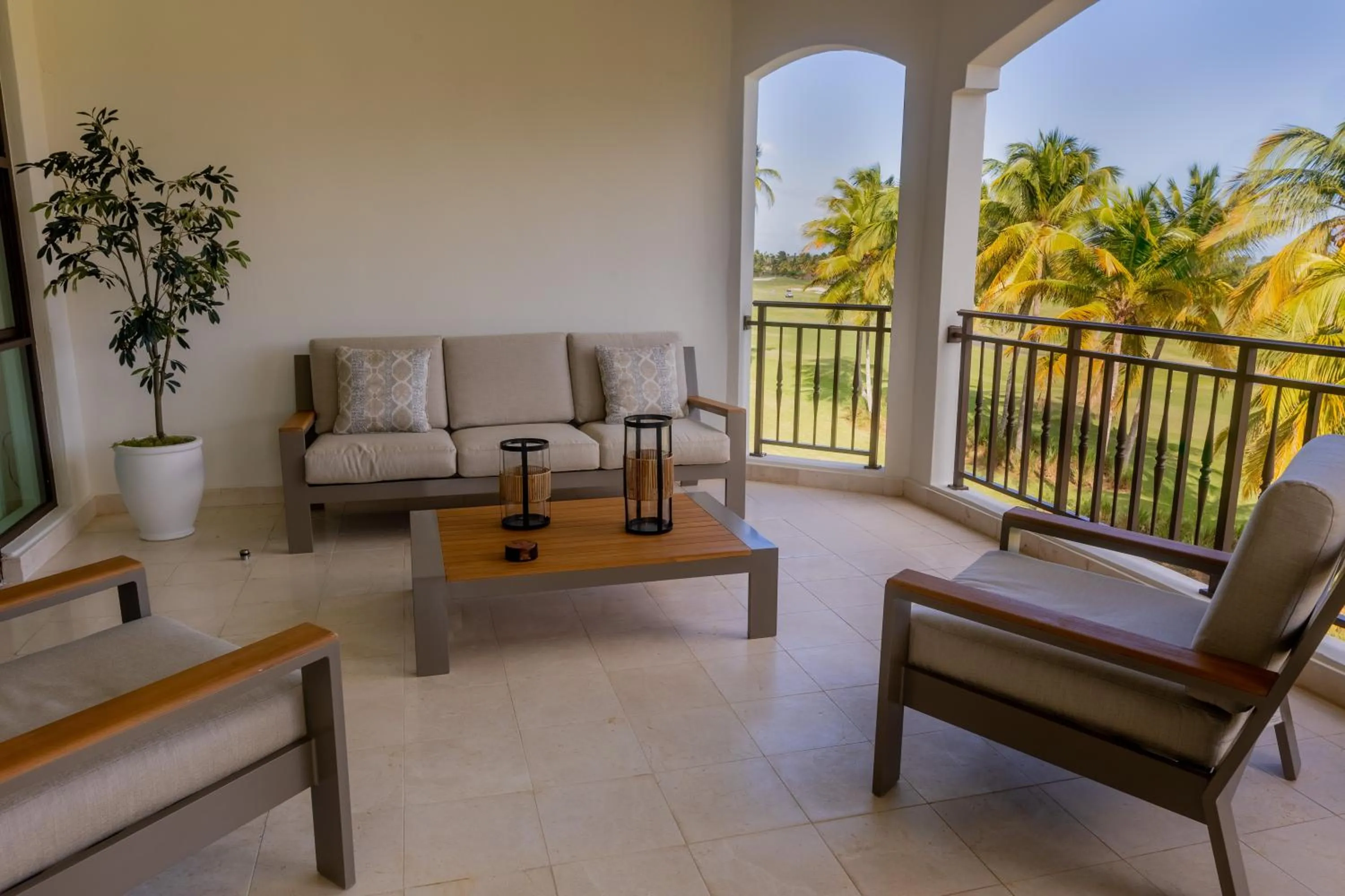 Balcony/Terrace in The Country Club Residences at Grand Reserve