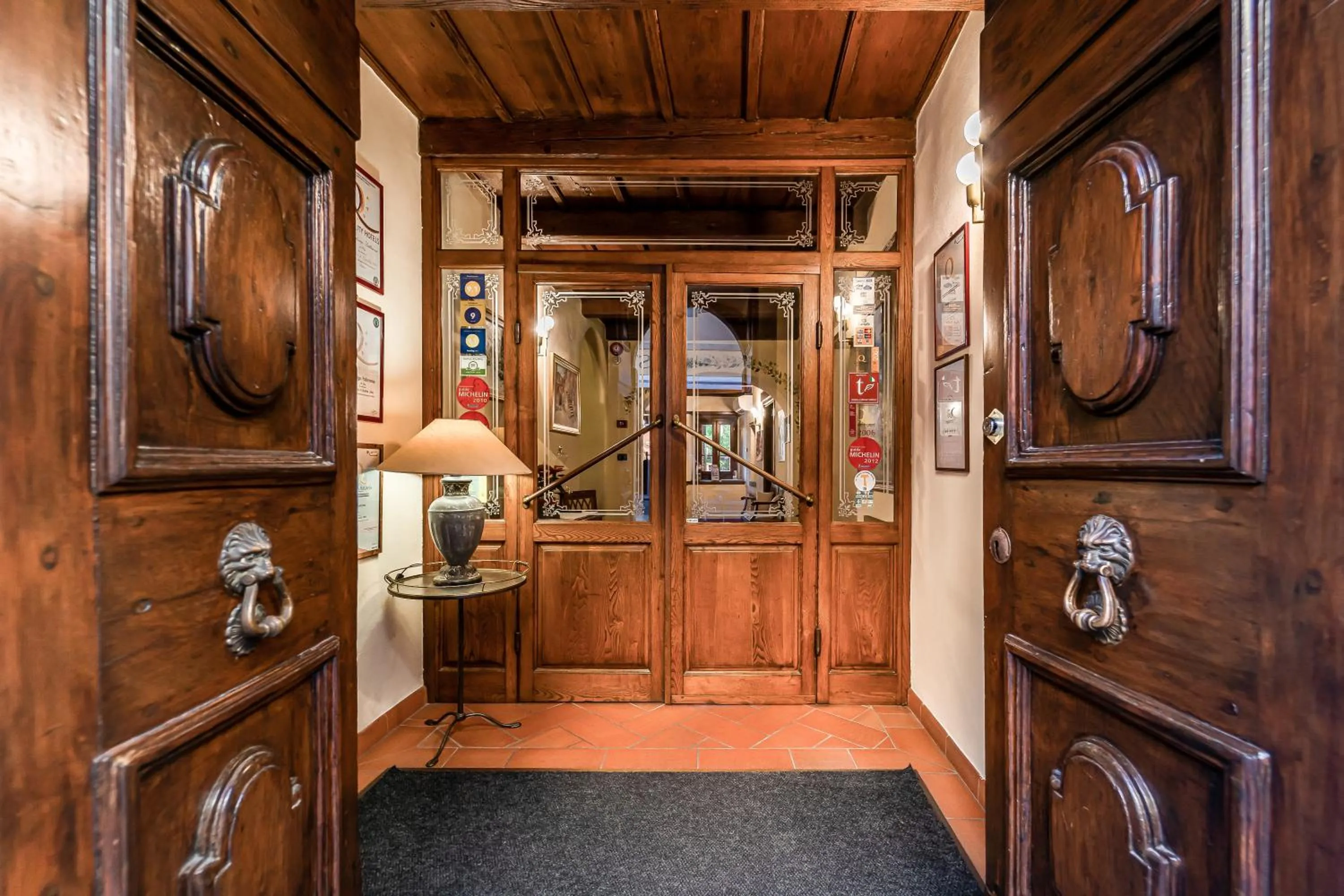 Lobby or reception in Albergo Falterona