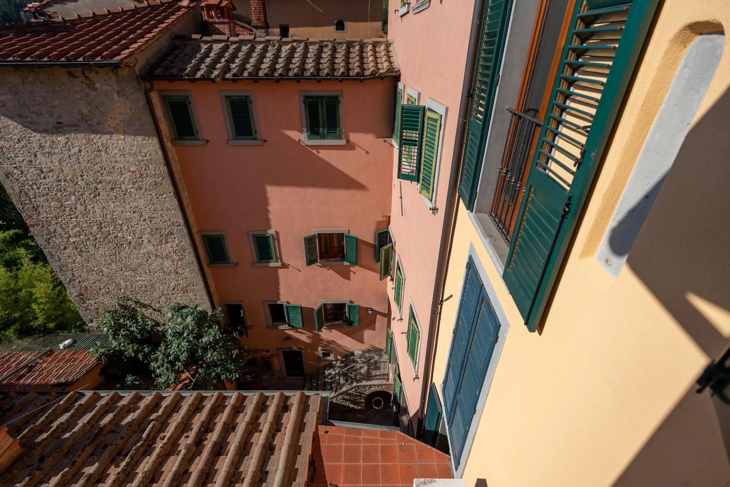 Property building in Albergo Falterona