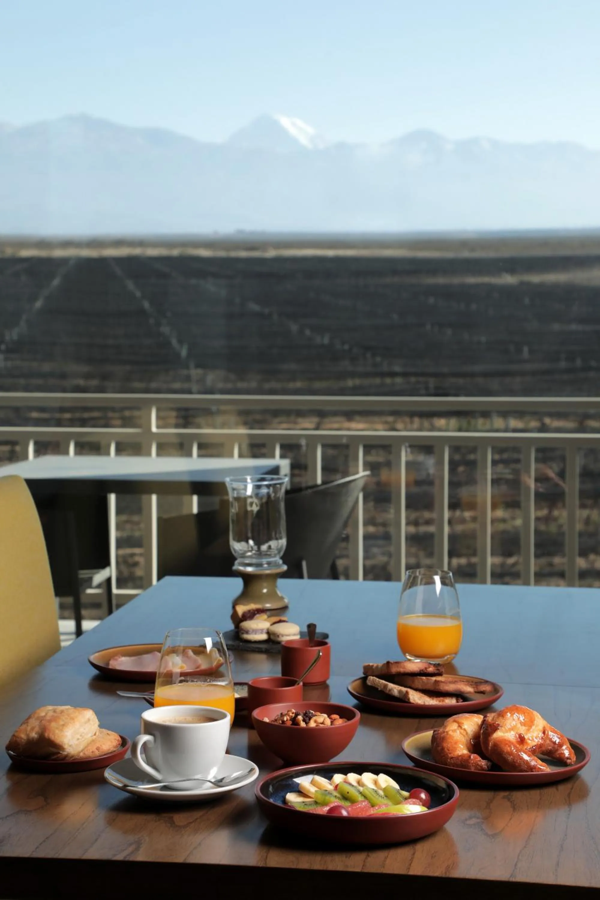 Breakfast in Gaia Lodge