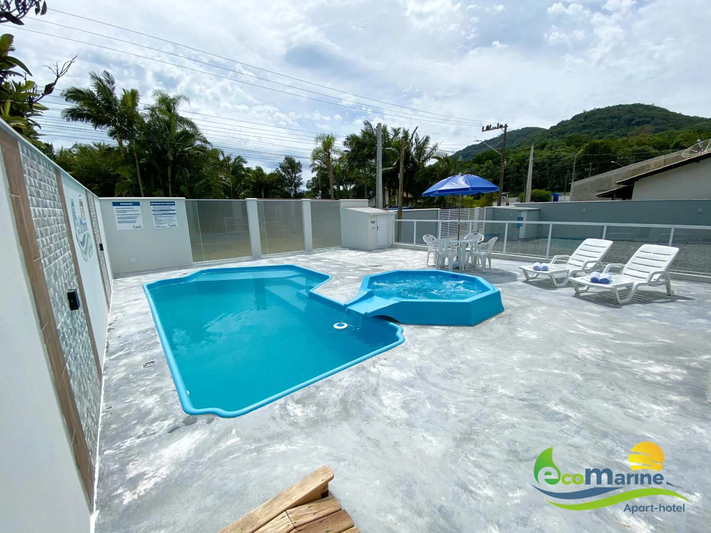 Pool view in Ecomarine Apart-hotel 800 m Beto Carrero