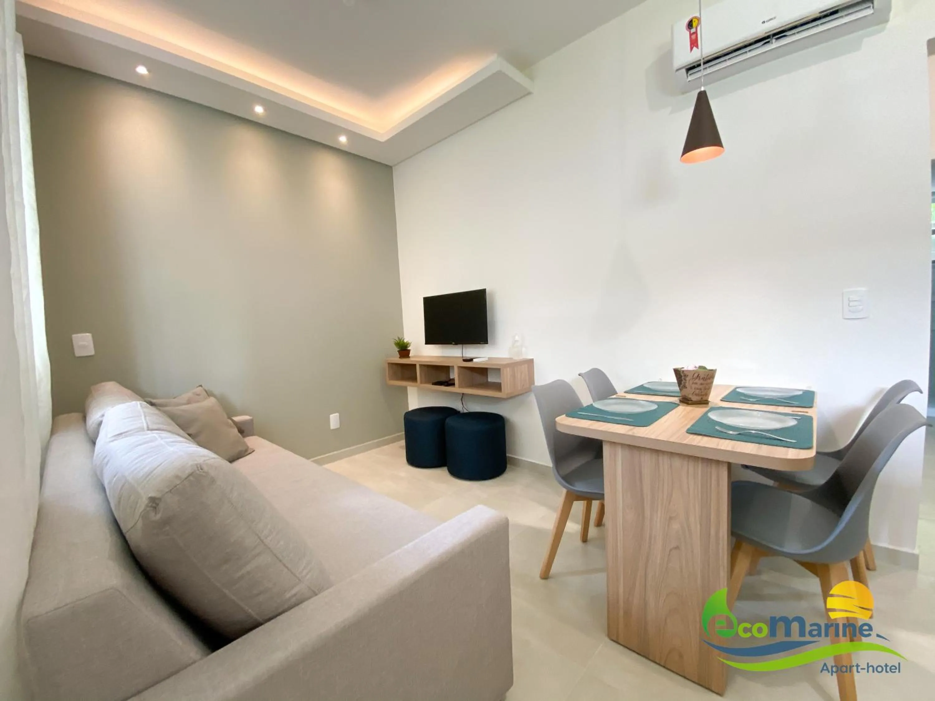 Communal lounge/ TV room in Ecomarine Apart-hotel 800 m Beto Carrero