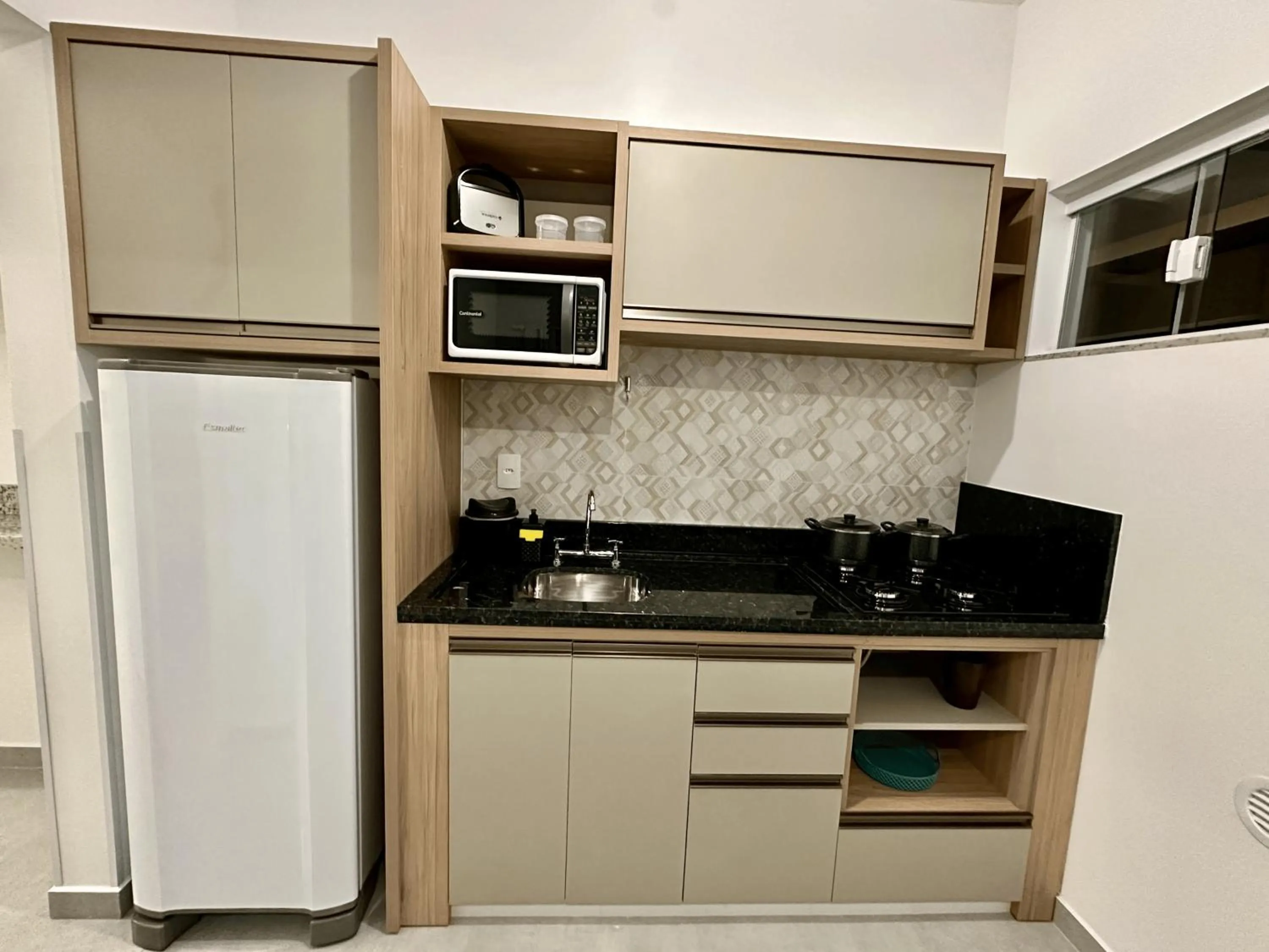 Kitchen or kitchenette in Ecomarine Apart-hotel 800 m Beto Carrero