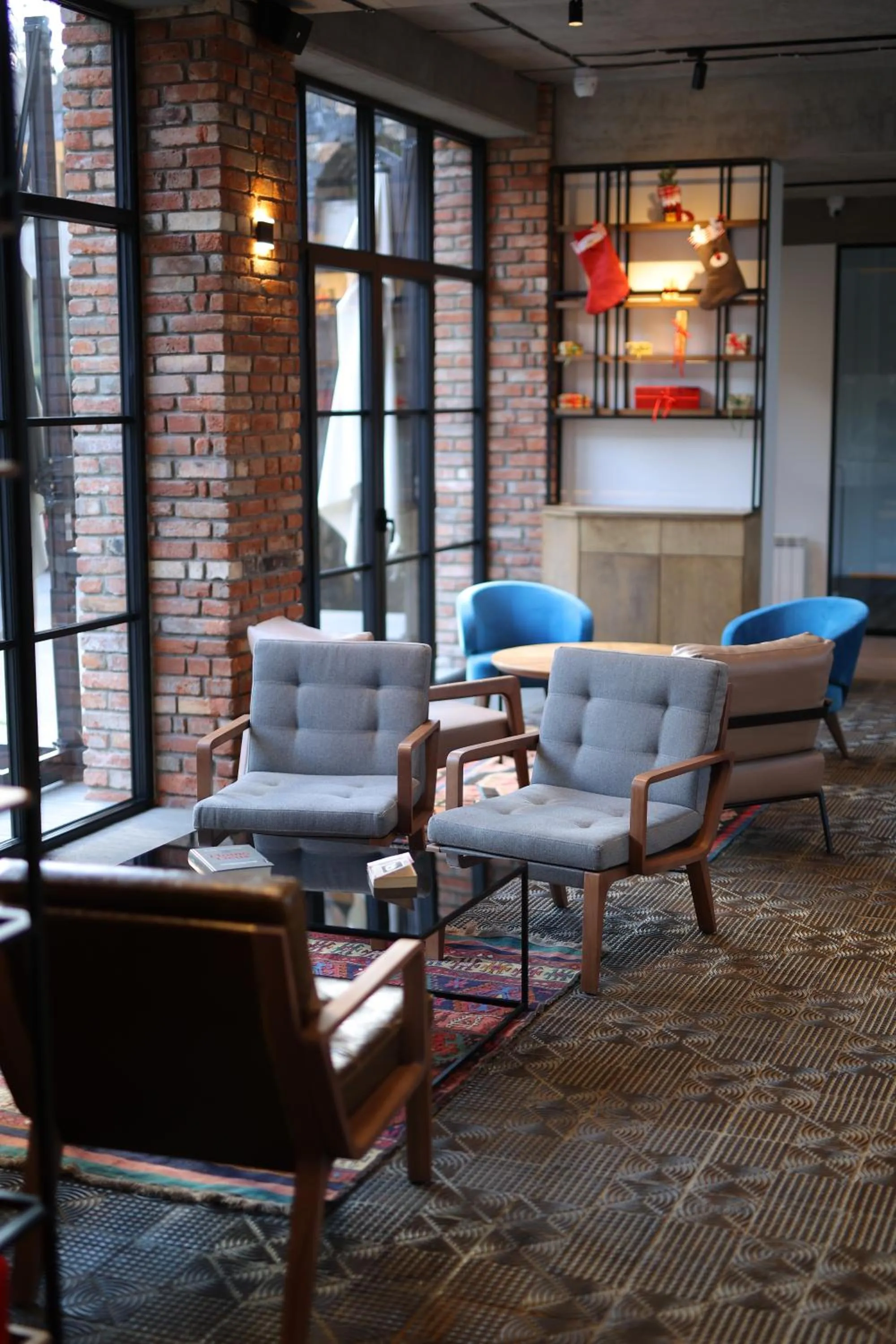 Library in Dilijani Tun Hotel & Restaurant